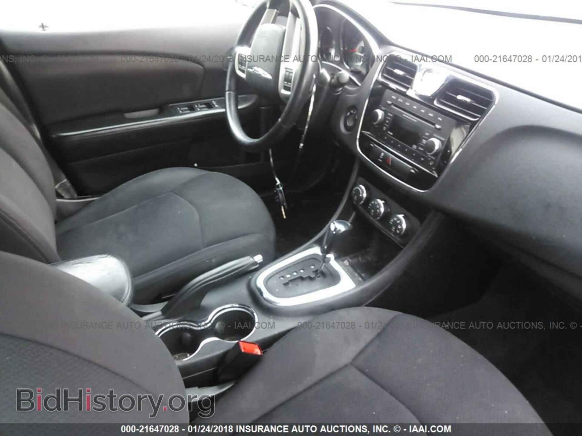 2013 Chrysler 200 - VIN: 1C3CCBBB7DN754654 - Photo 5
