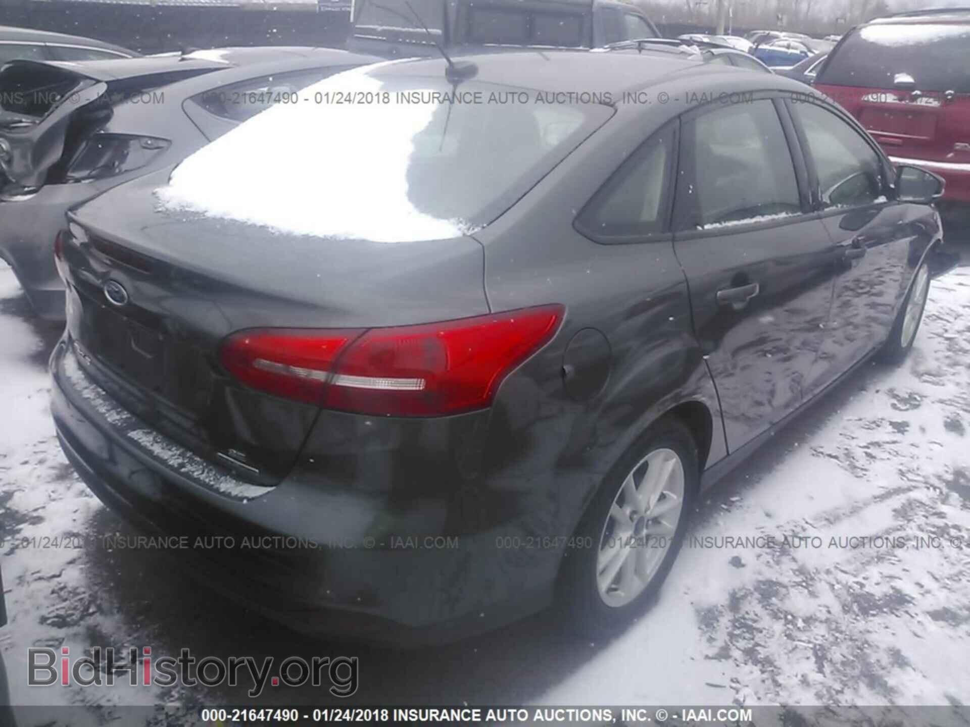2015 Ford Focus - VIN: 1FADP3F22FL270352 - Фото 4