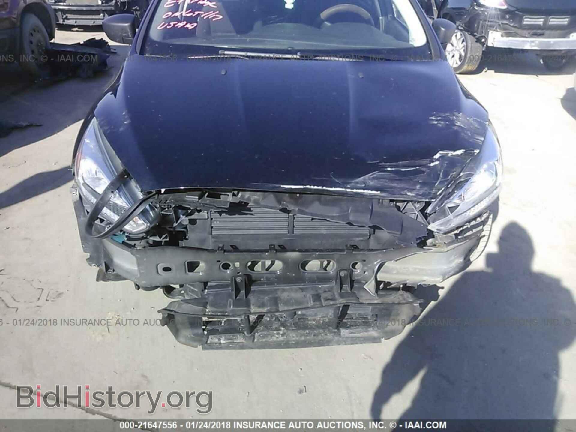 2016 Ford Focus - VIN: 1FADP3E22GL280074 - Photo 6