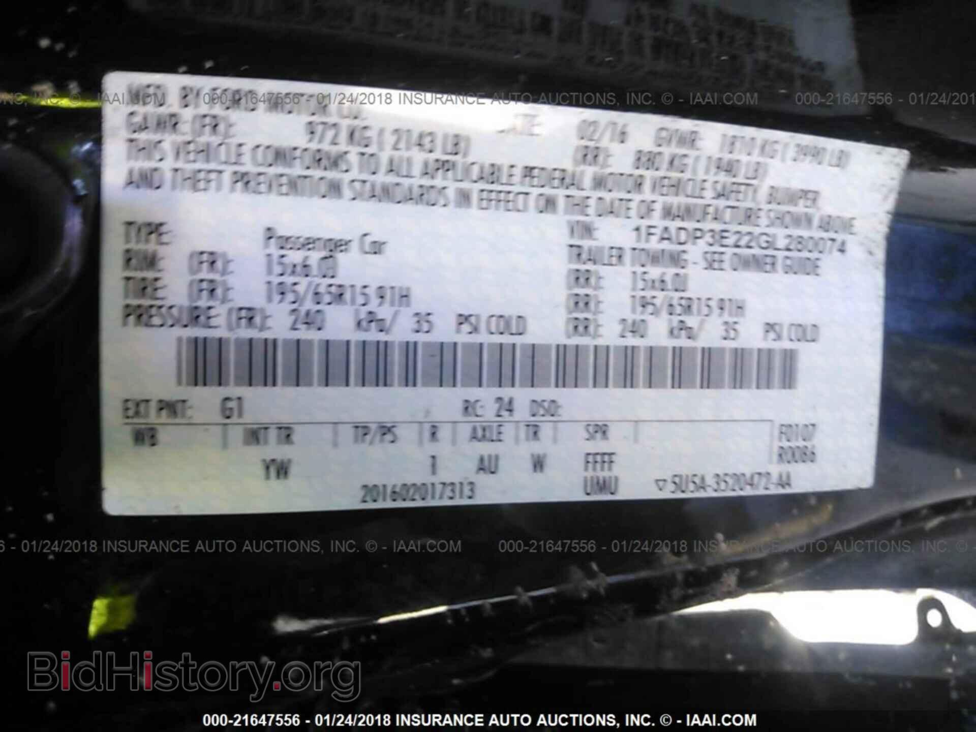 2016 Ford Focus - VIN: 1FADP3E22GL280074 - Photo 9