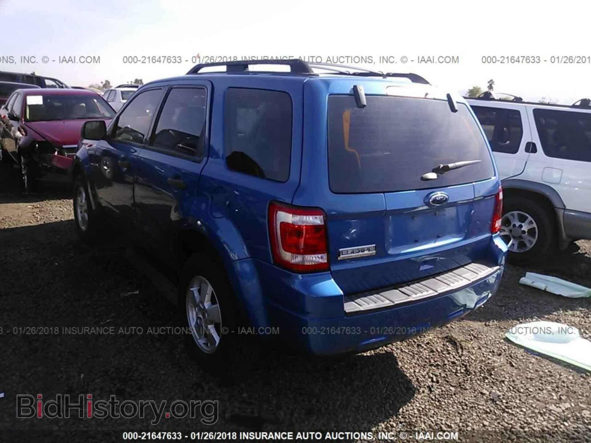 2011 Ford Escape - VIN: 1FMCU0C77BKC41695 - Фото 3