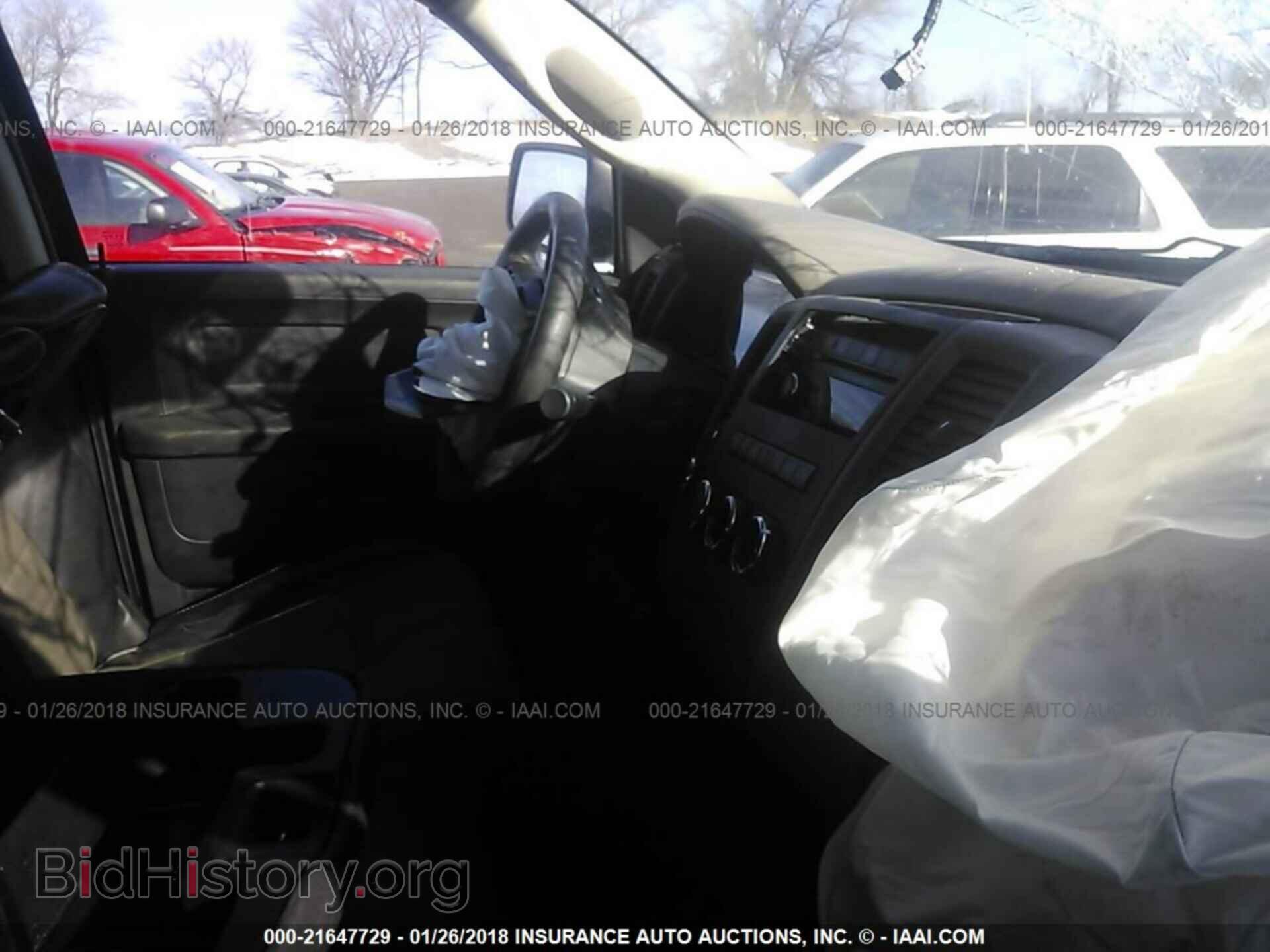 2012 Dodge Ram 1500 - VIN: 1C6RD7FP8CS158563 - Photo 5