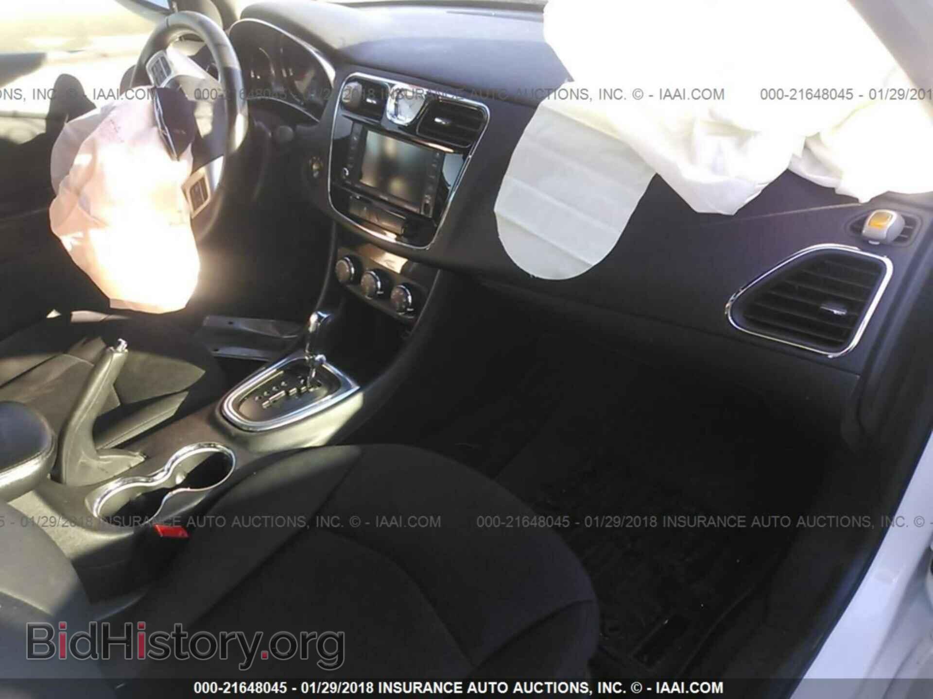 2013 Chrysler 200 - VIN: 1C3CCBBG2DN744559 - Photo 5