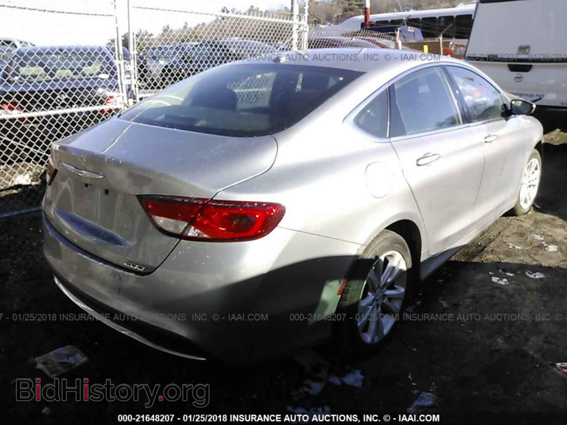 2015 Chrysler 200 - VIN: 1C3CCCABXFN734098 - Фото 4