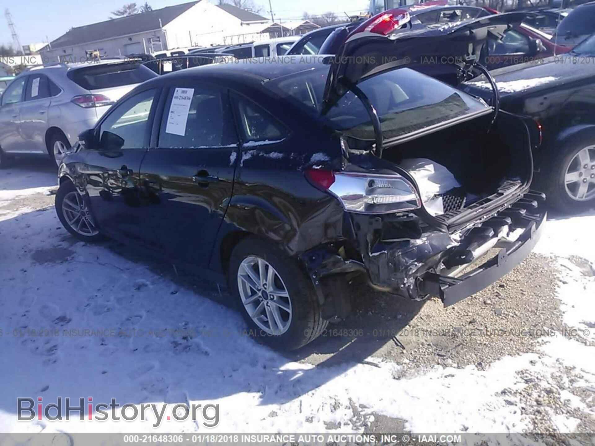 2017 Ford Focus - VIN: 1FADP3F29HL291766 - Фото 3