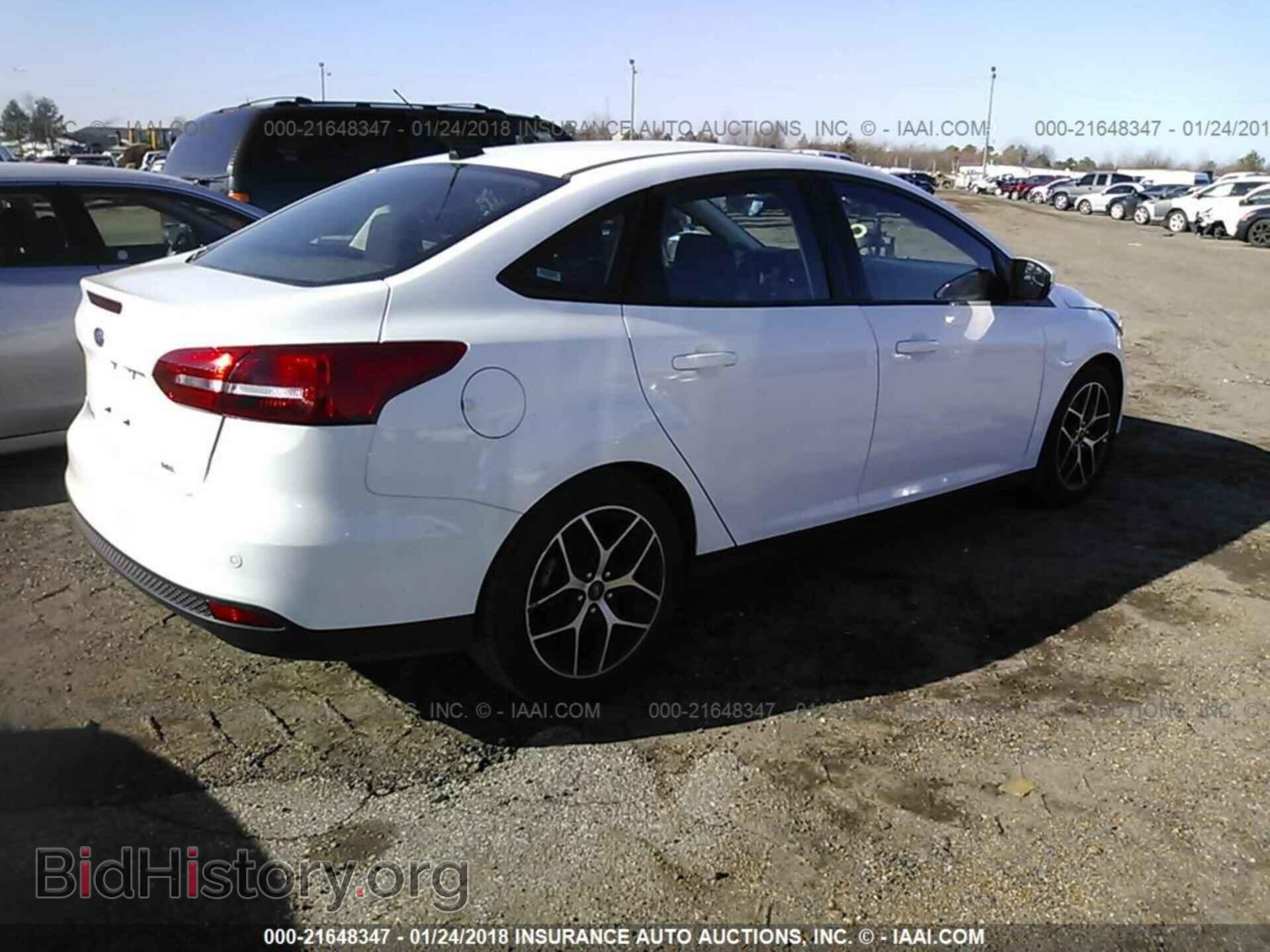 2017 Ford Focus - VIN: 1FADP3H20HL248527 - Фото 4