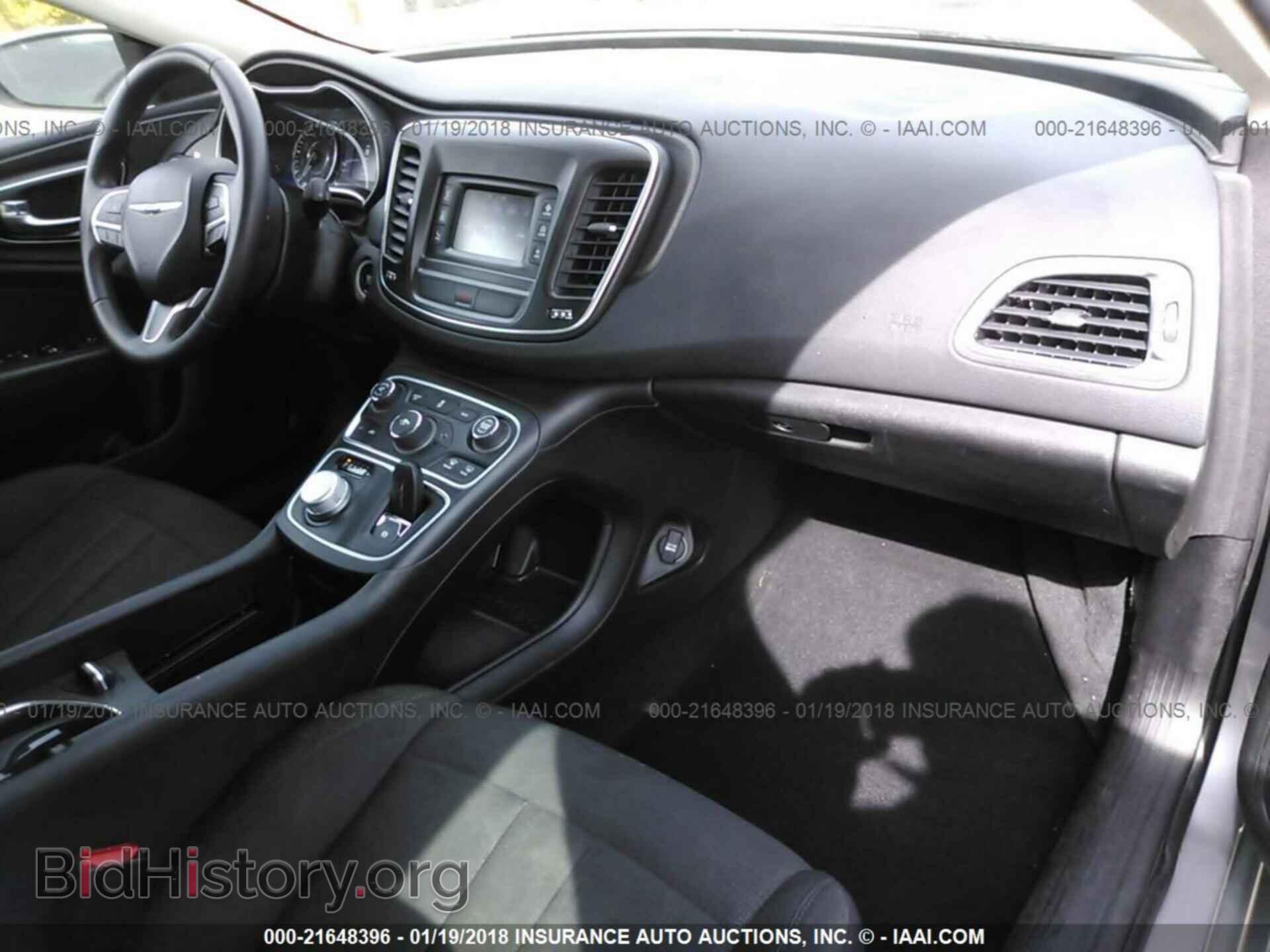 2016 Chrysler 200 - VIN: 1C3CCCAB8GN127425 - Фото 5