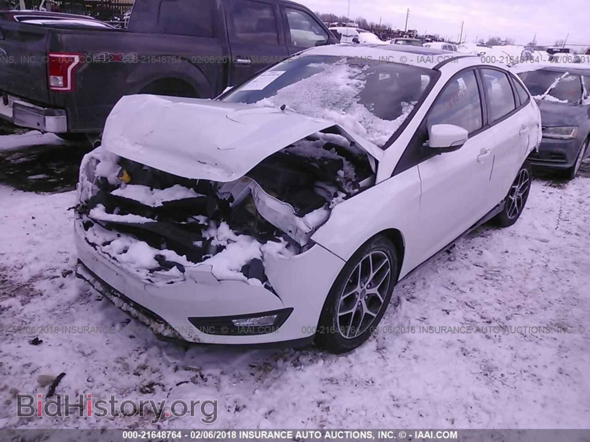 2017 Ford Focus - VIN: 1FADP3H23HL287399 - Photo 2