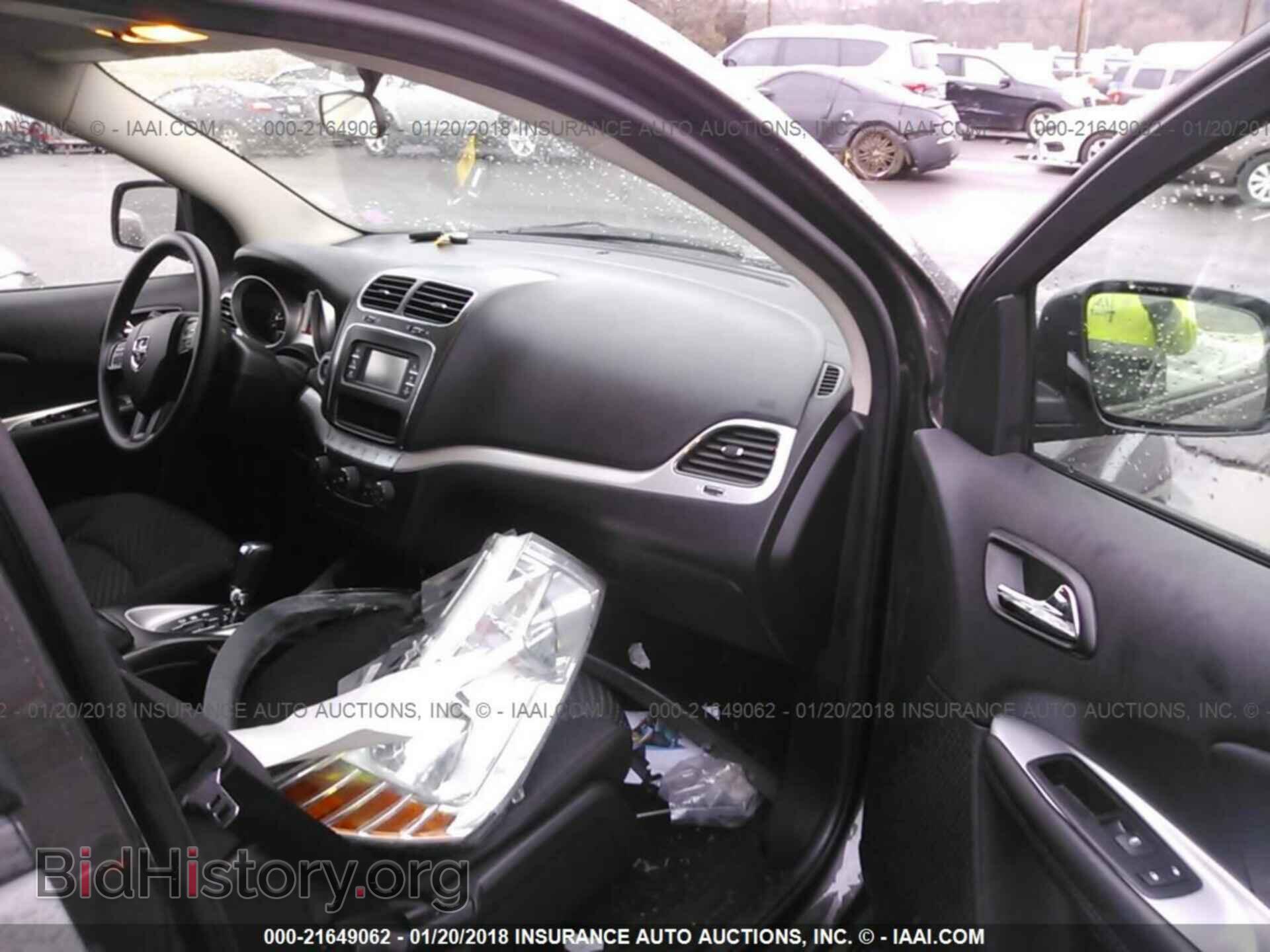 2017 Dodge Journey - VIN: 3C4PDCBG2HT572734 - Фото 5