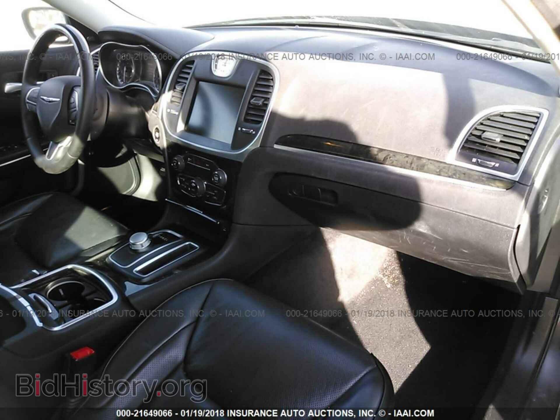 2016 Chrysler 300c - VIN: 2C3CCAEGXGH328603 - Фото 5