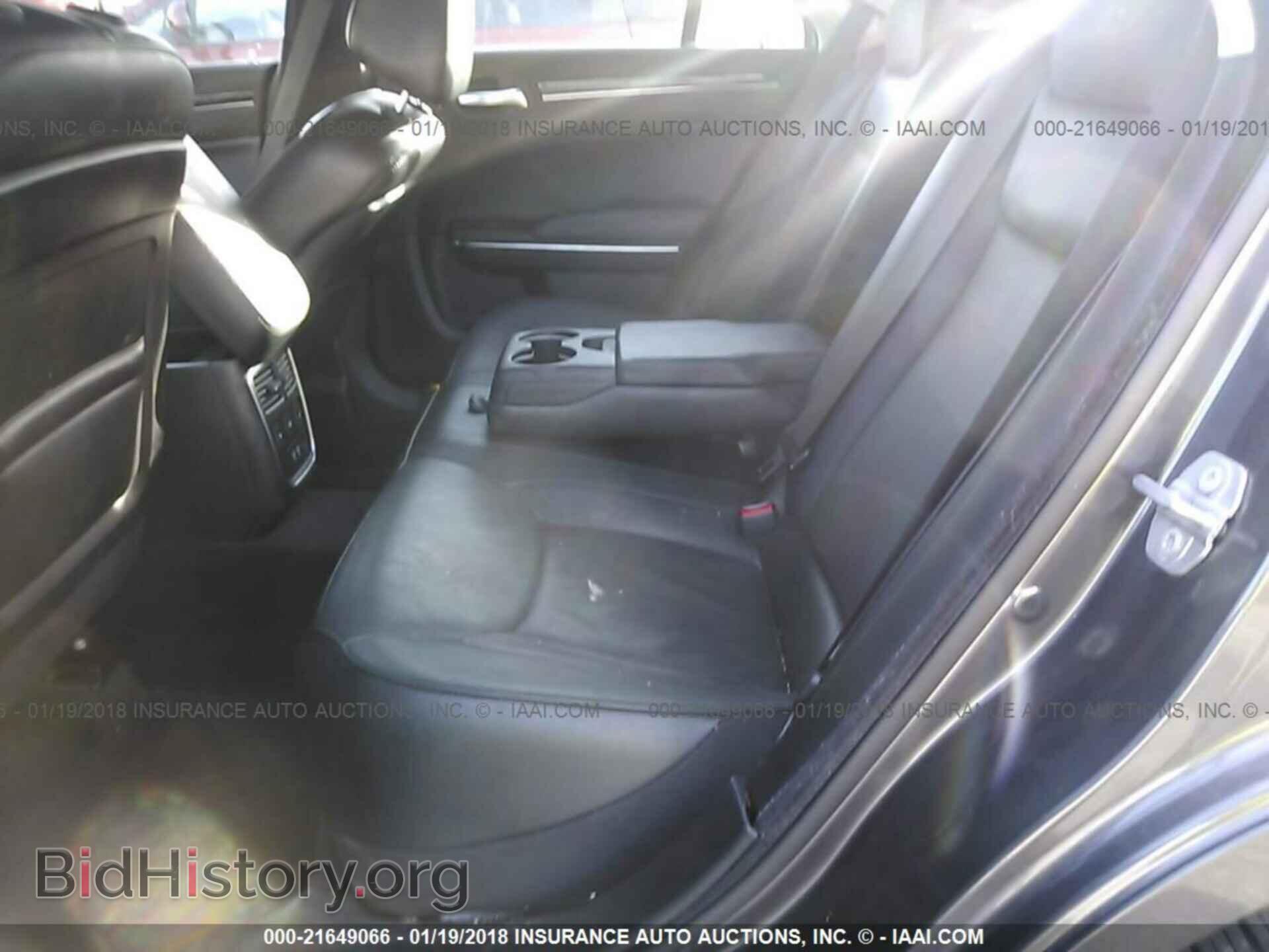 2016 Chrysler 300c - VIN: 2C3CCAEGXGH328603 - Фото 8