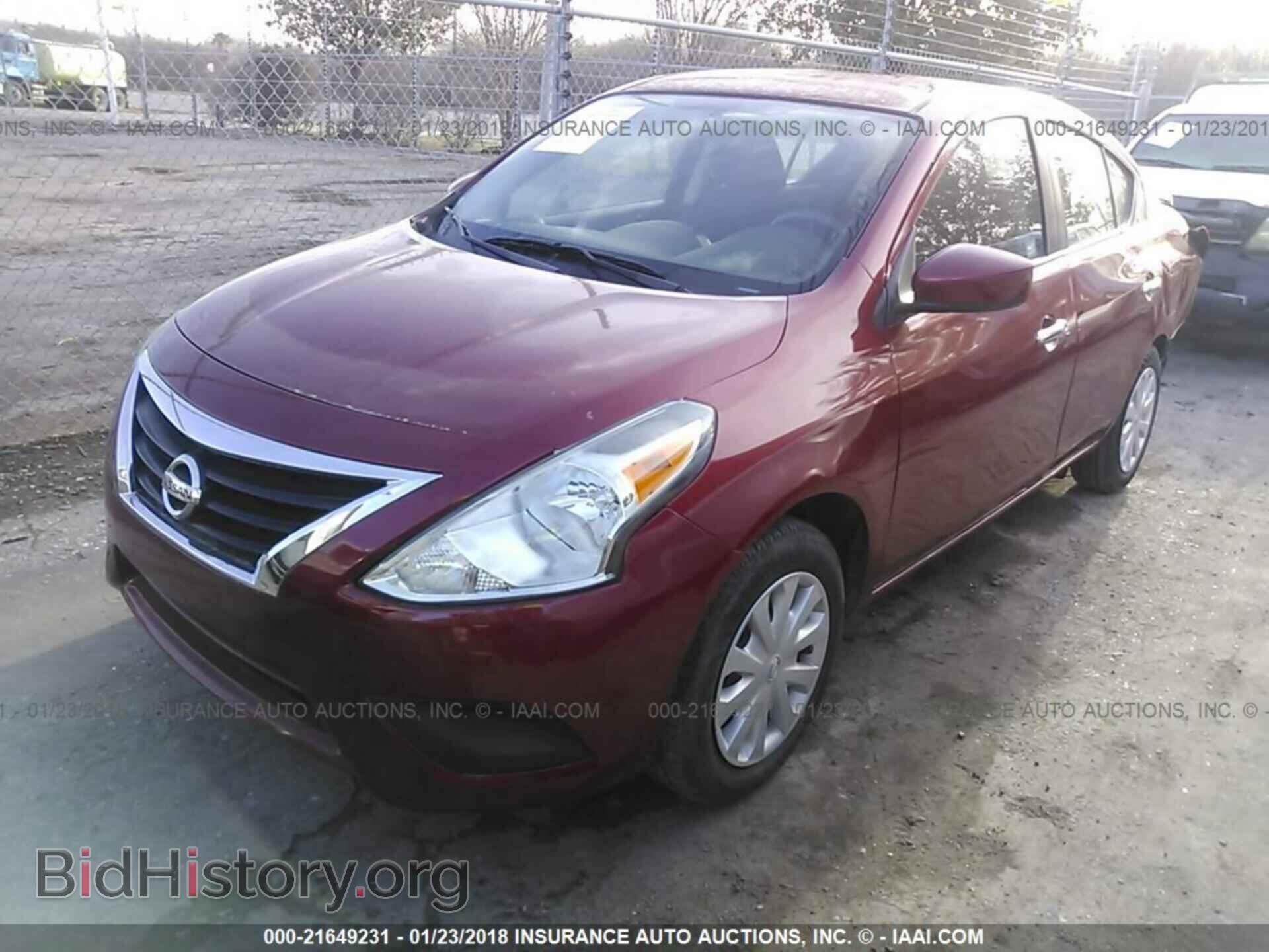 2017 Nissan Versa - VIN: 3N1CN7AP1HL815411 - Photo 2