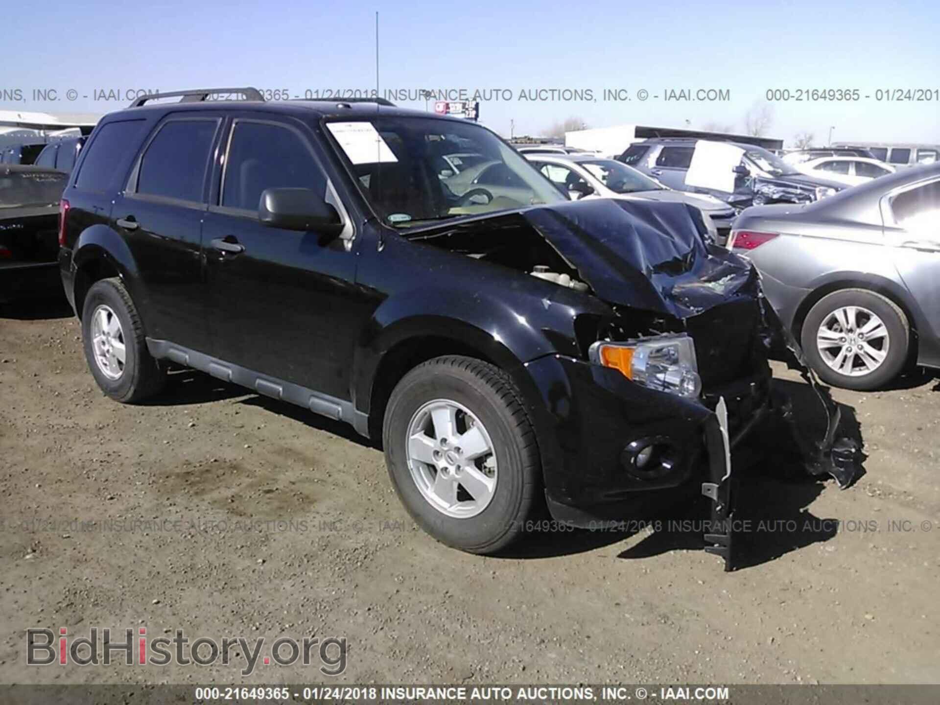 Photo 1FMCU0D71CKC17781 - Ford Escape 2012