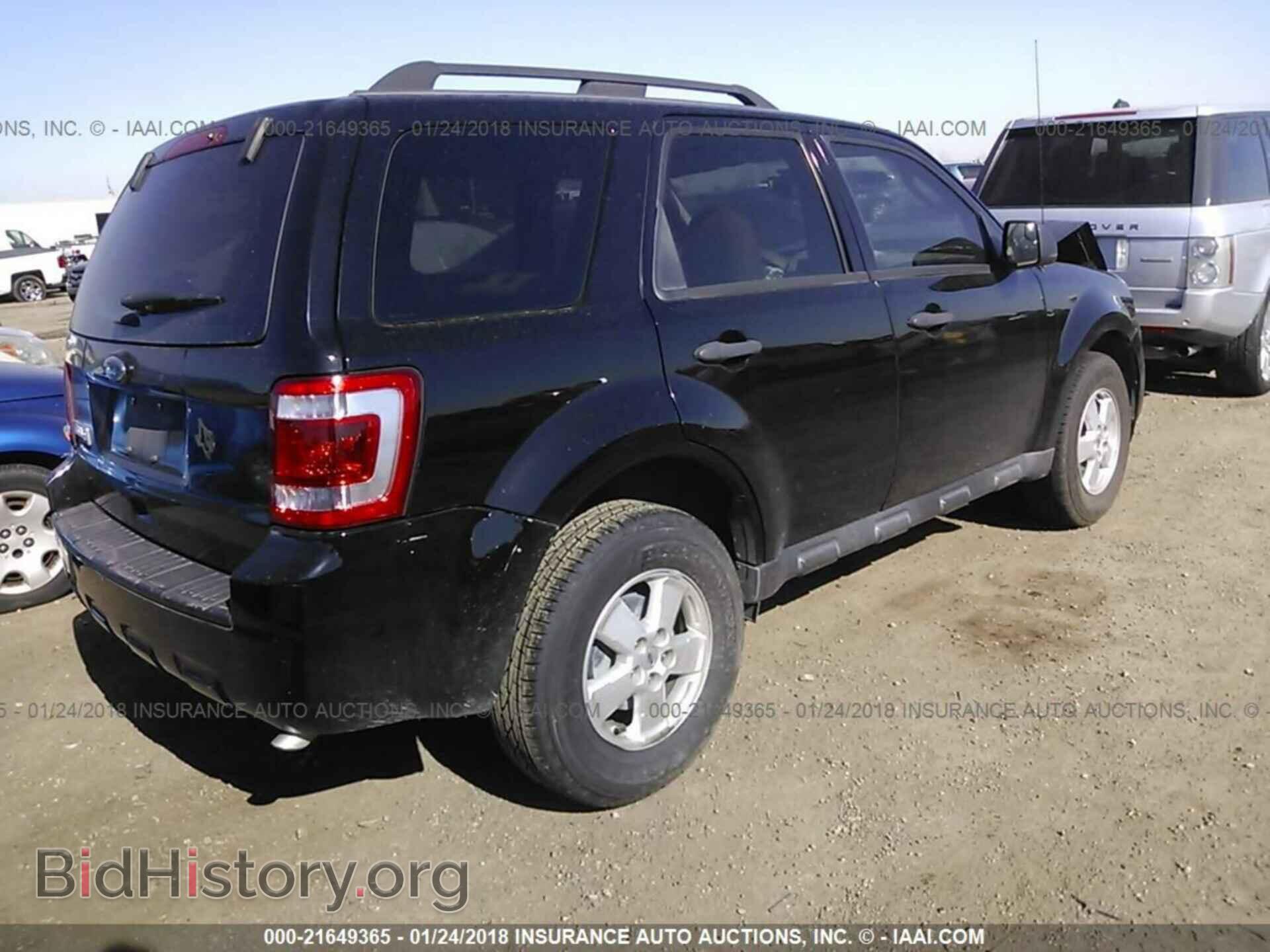 2012 Ford Escape - VIN: 1FMCU0D71CKC17781 - Photo 4