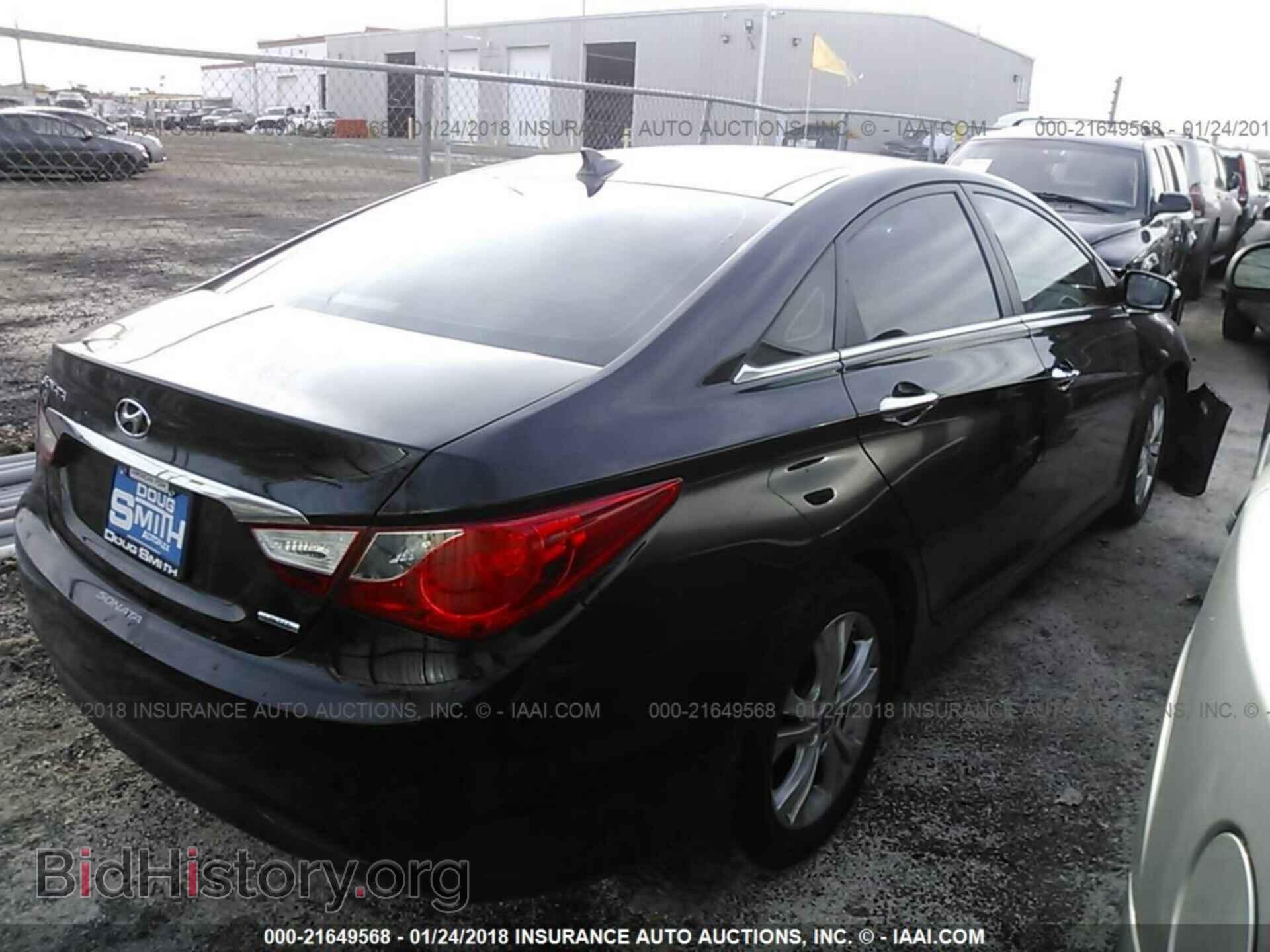 2012 Hyundai Sonata - VIN: 5NPEC4AC9CH362140 - Photo 4