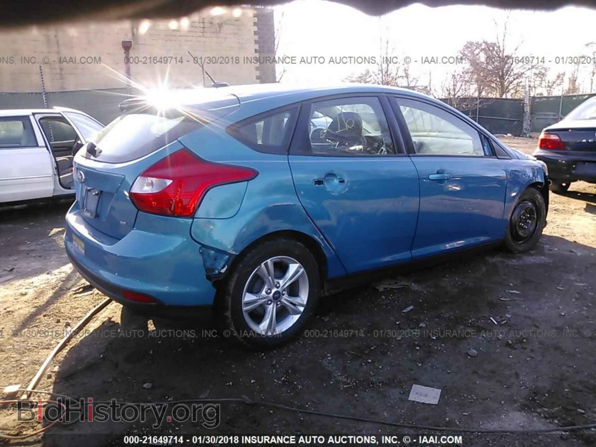 2014 Ford Focus - VIN: 1FADP3K23EL114681 - Фото 4