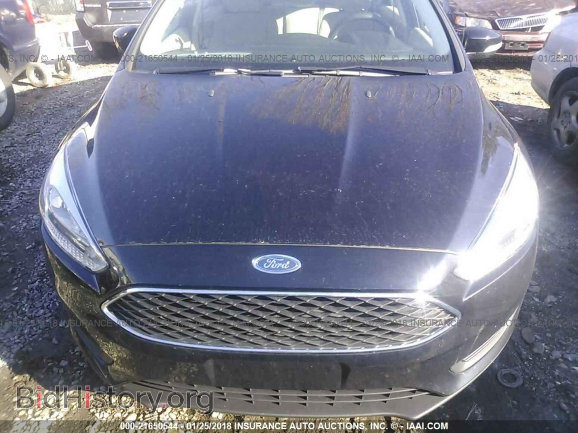 2016 Ford Focus - VIN: 1FADP3F29GL228617 - Photo 6
