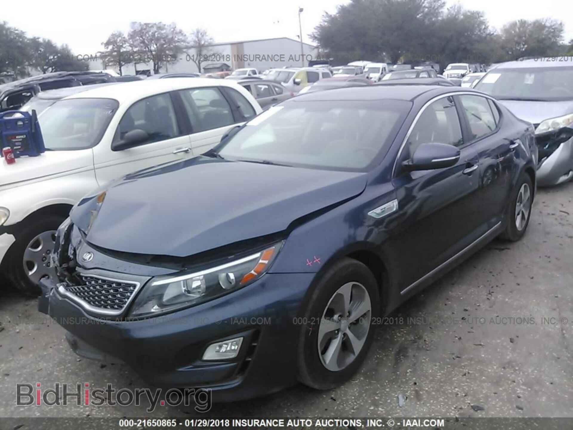 2014 Kia Optima - VIN: KNAGM4AD2E5075740 - Photo 2