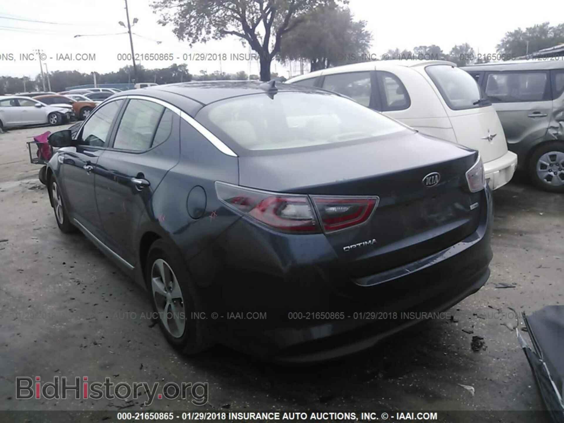 2014 Kia Optima - VIN: KNAGM4AD2E5075740 - Photo 3