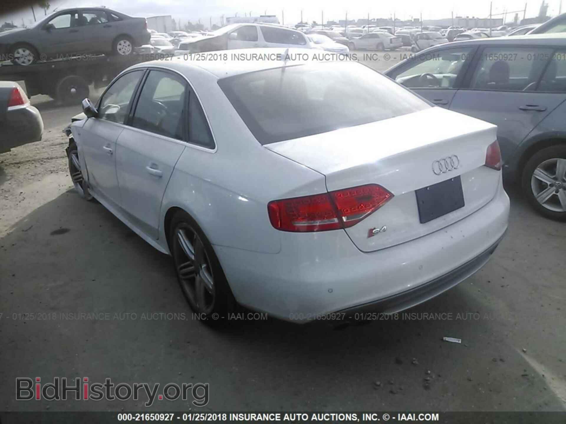 2012 Audi S4 - VIN: WAUDGAFLXCA027366 - Фото 3