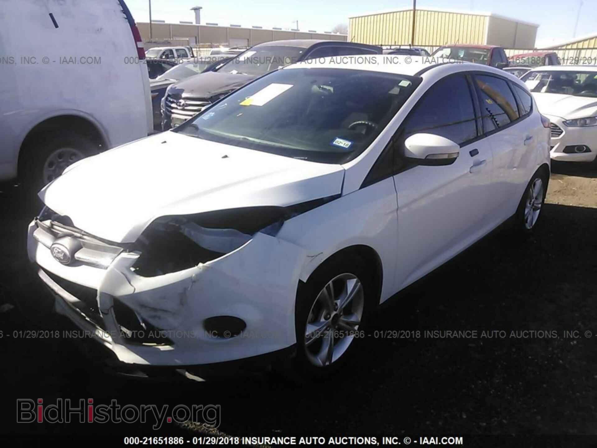 2014 Ford Focus - VIN: 1FADP3K28EL196701 - Фото 2