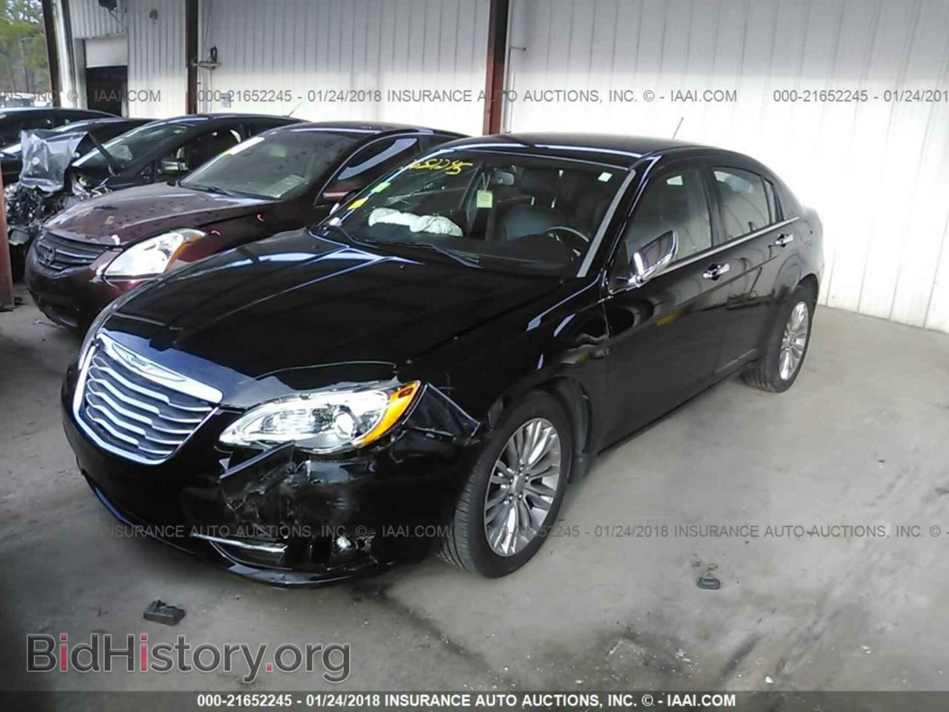 2012 Chrysler 200 - VIN: 1C3CCBCB7CN175919 - Фото 2