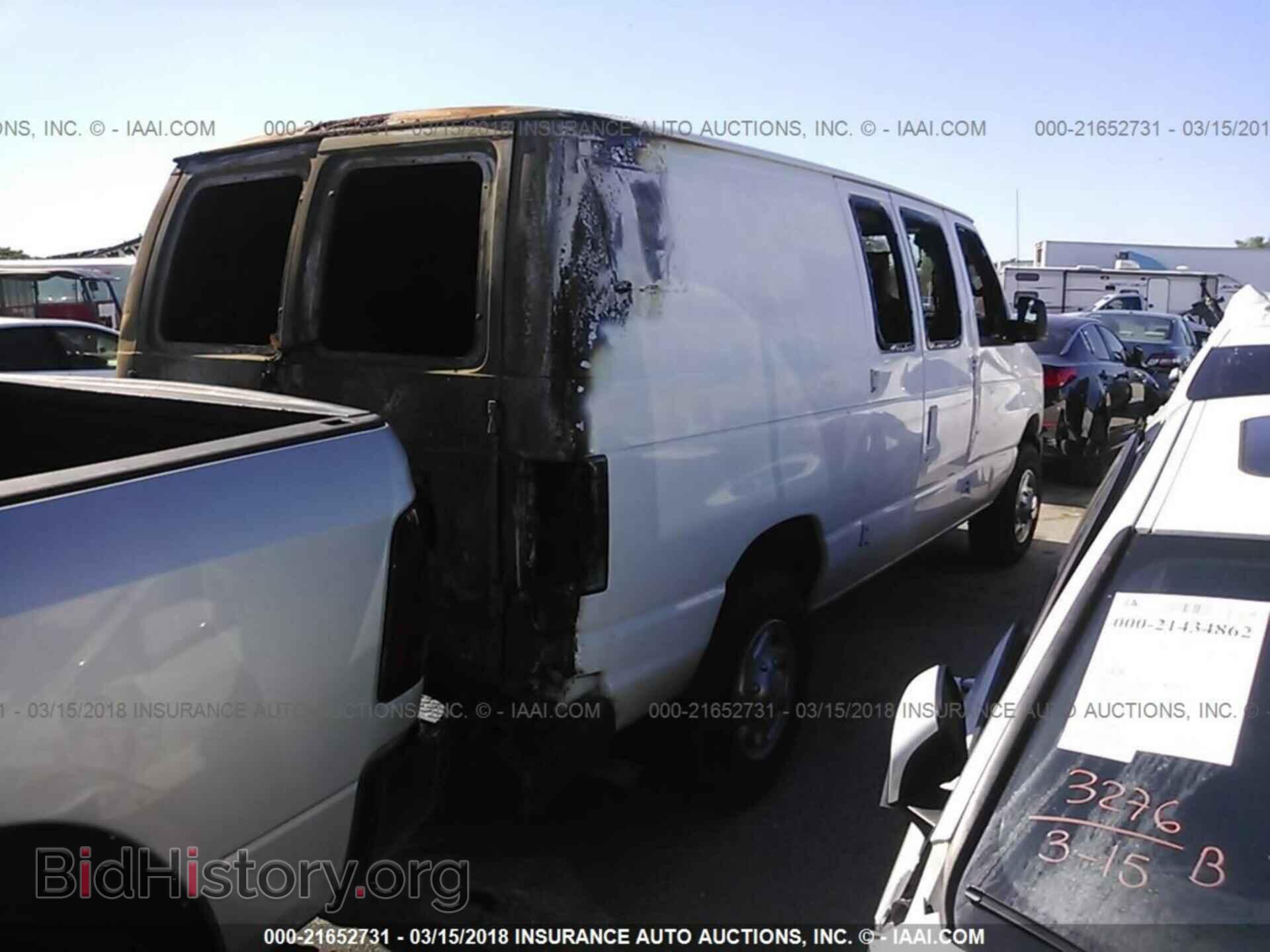 2011 Ford Econoline - VIN: 1FTNE2EW8BDB19099 - Photo 4