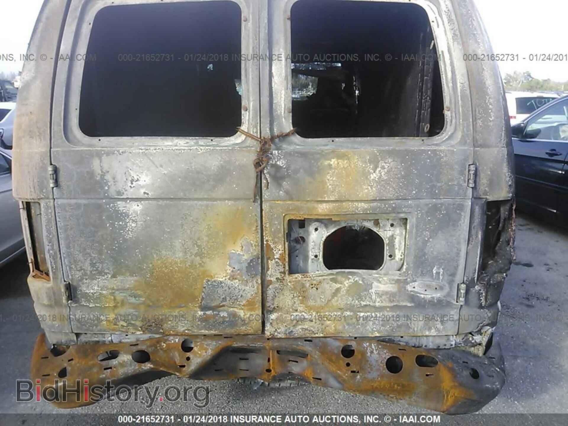 2011 Ford Econoline - VIN: 1FTNE2EW8BDB19099 - Photo 6