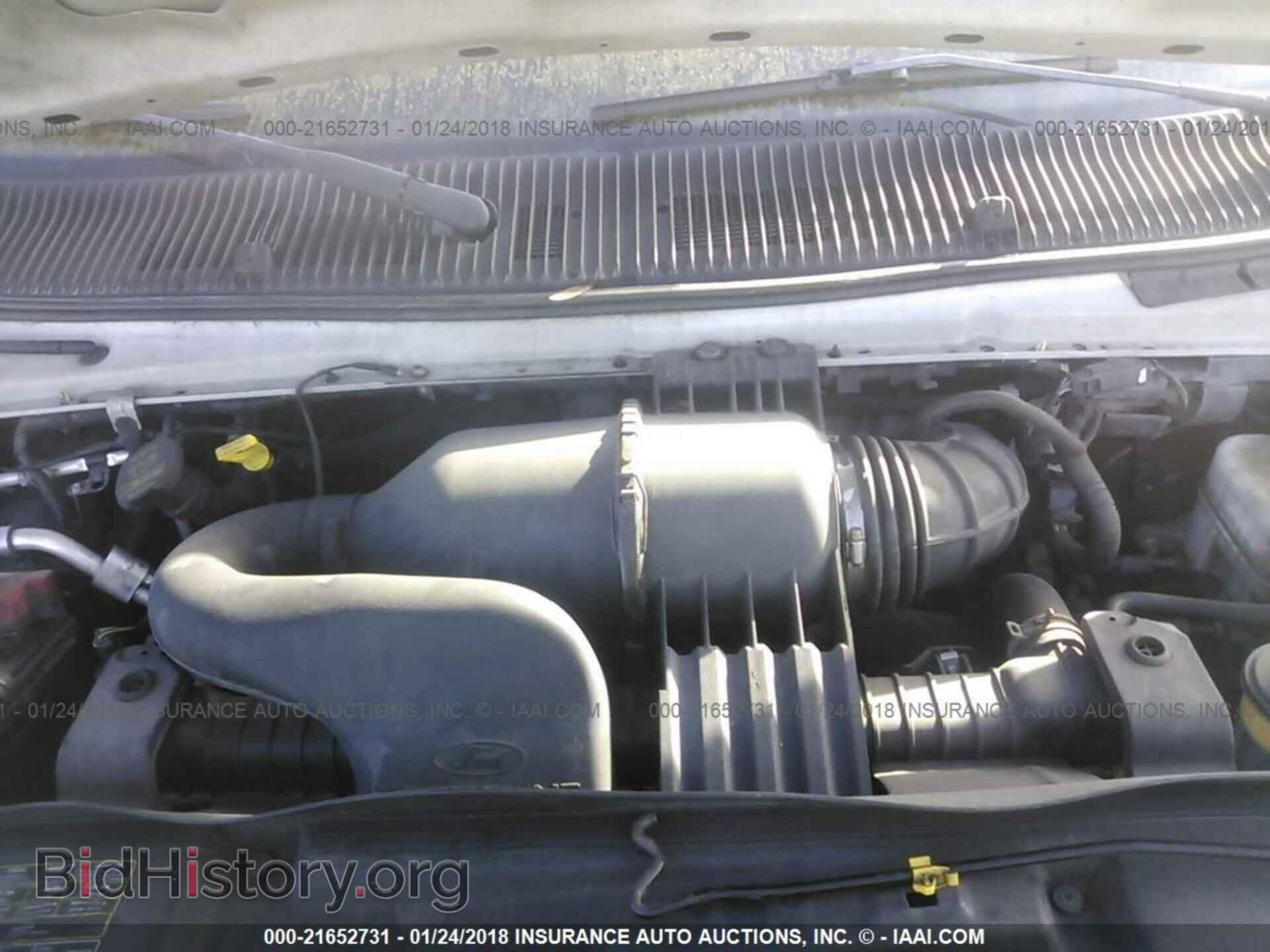 2011 Ford Econoline - VIN: 1FTNE2EW8BDB19099 - Photo 10