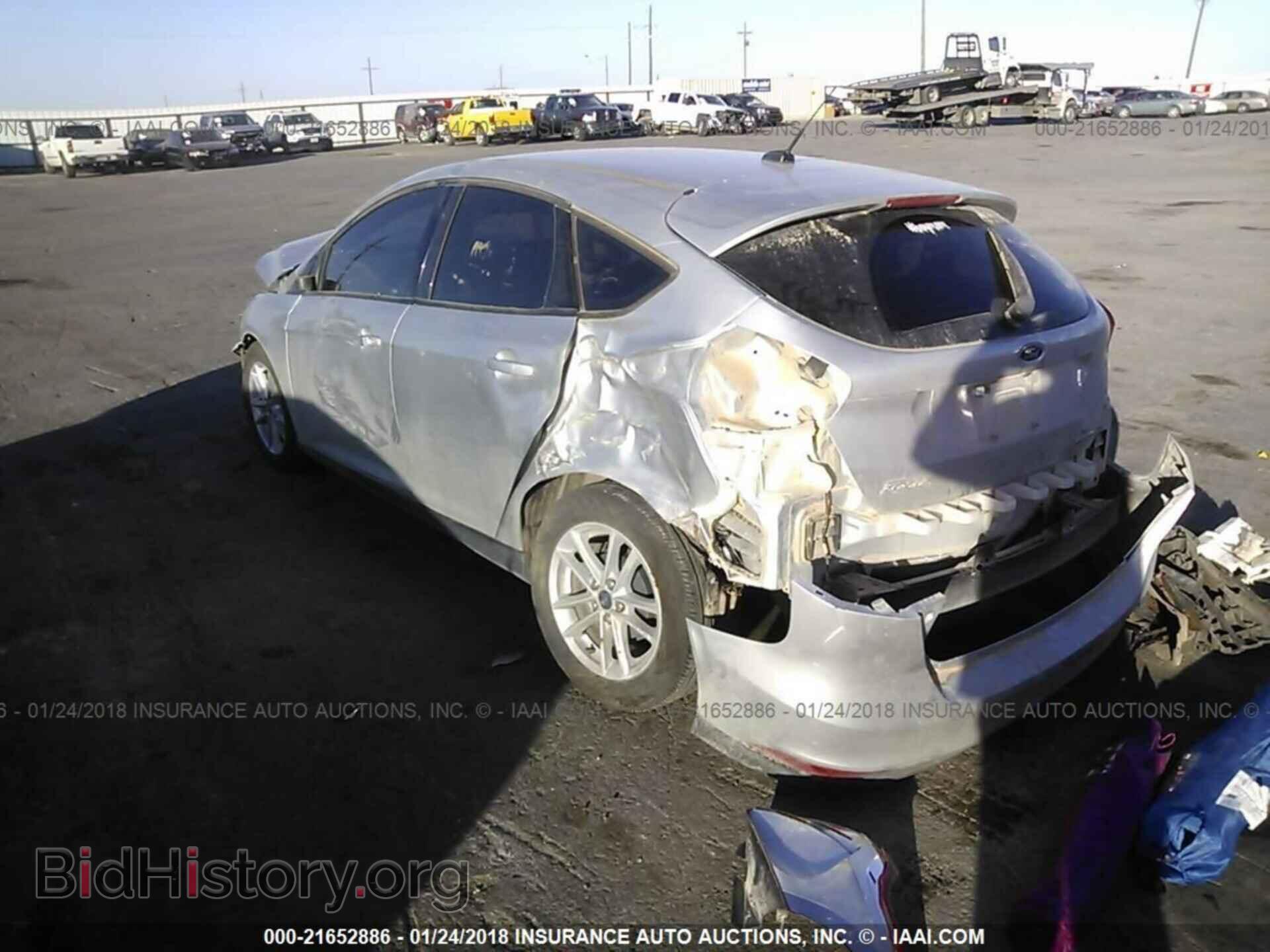 2016 Ford Focus - VIN: 1FADP3K28GL395203 - Фото 3