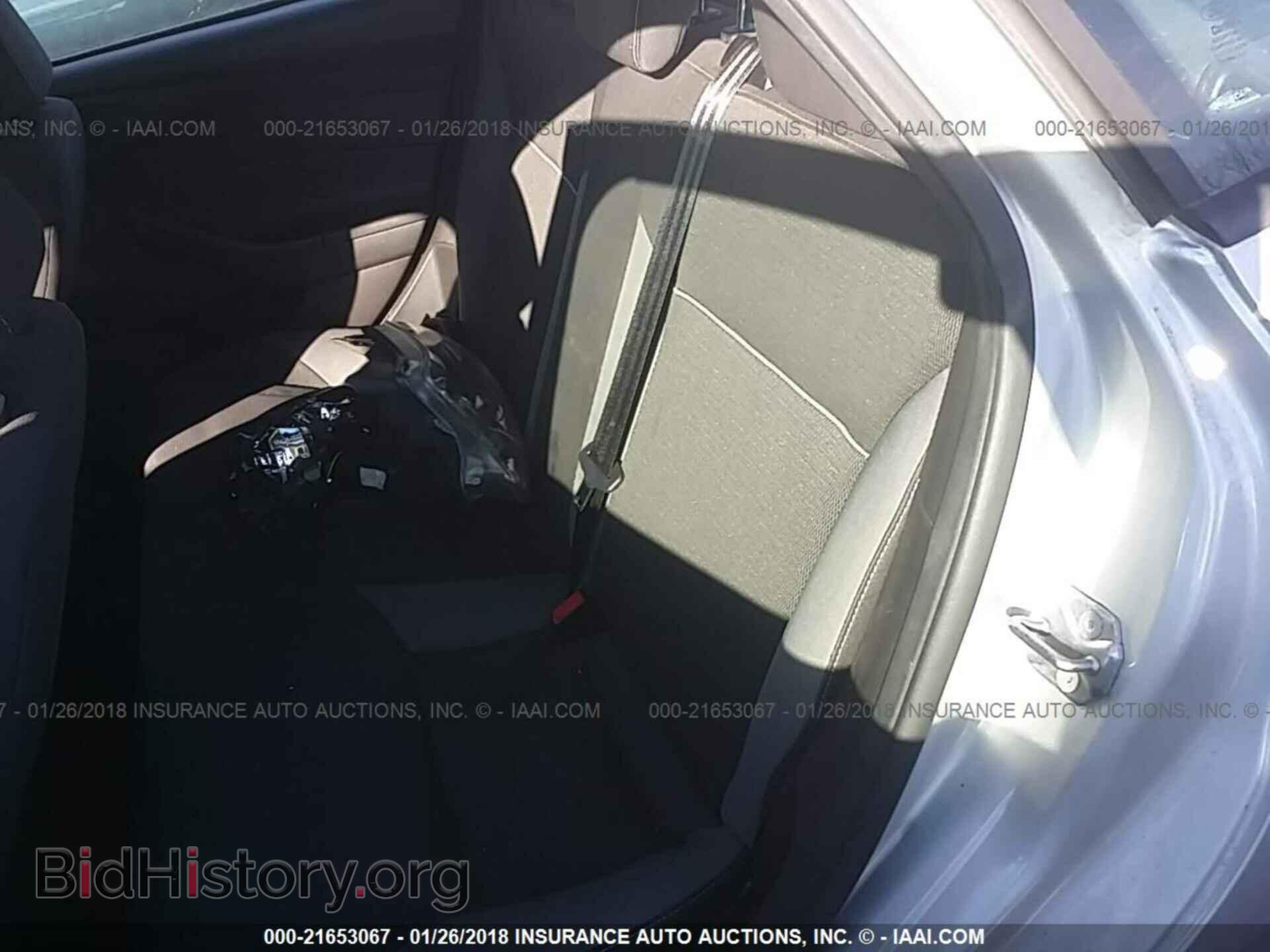 2012 Ford Focus - VIN: 1FAHP3F22CL436852 - Photo 8