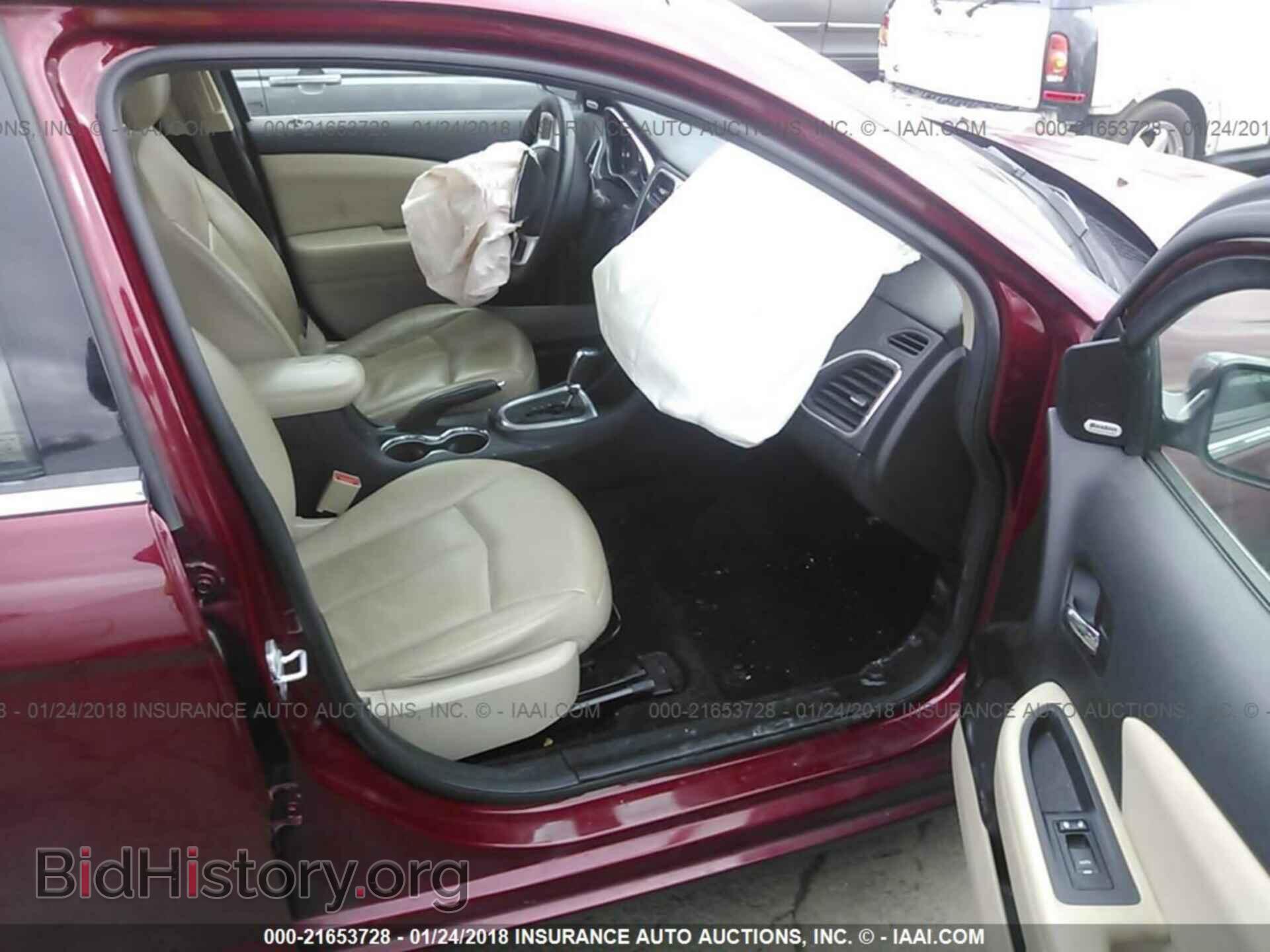 2013 Chrysler 200 - VIN: 1C3CCBCG3DN524832 - Фото 5
