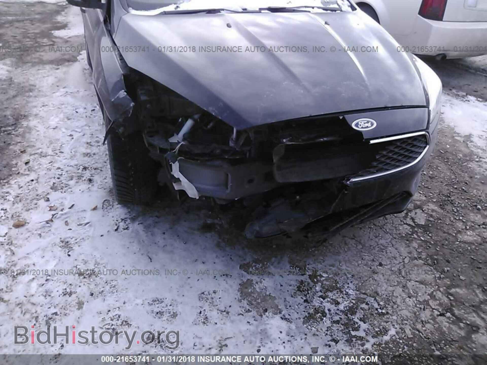 2016 Ford Focus - VIN: 1FADP3F25GL359284 - Photo 6