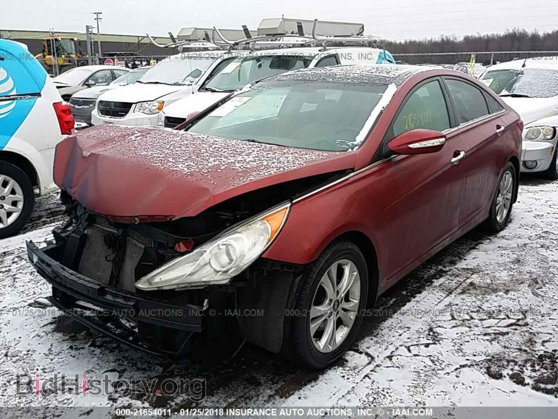 2012 Hyundai Sonata - VIN: 5NPEC4AC7CH456579 - Фото 2