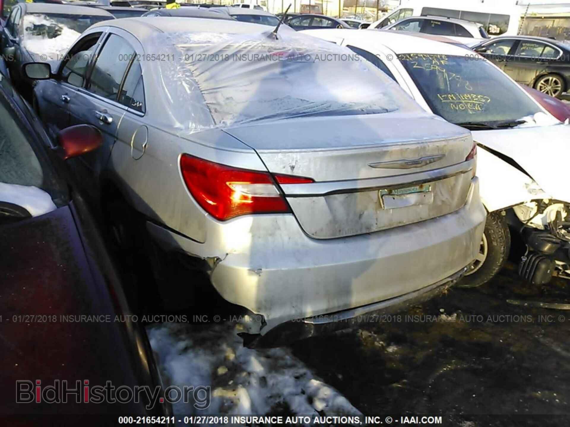 2012 Chrysler 200 - VIN: 1C3CCBBB2CN190944 - Фото 3