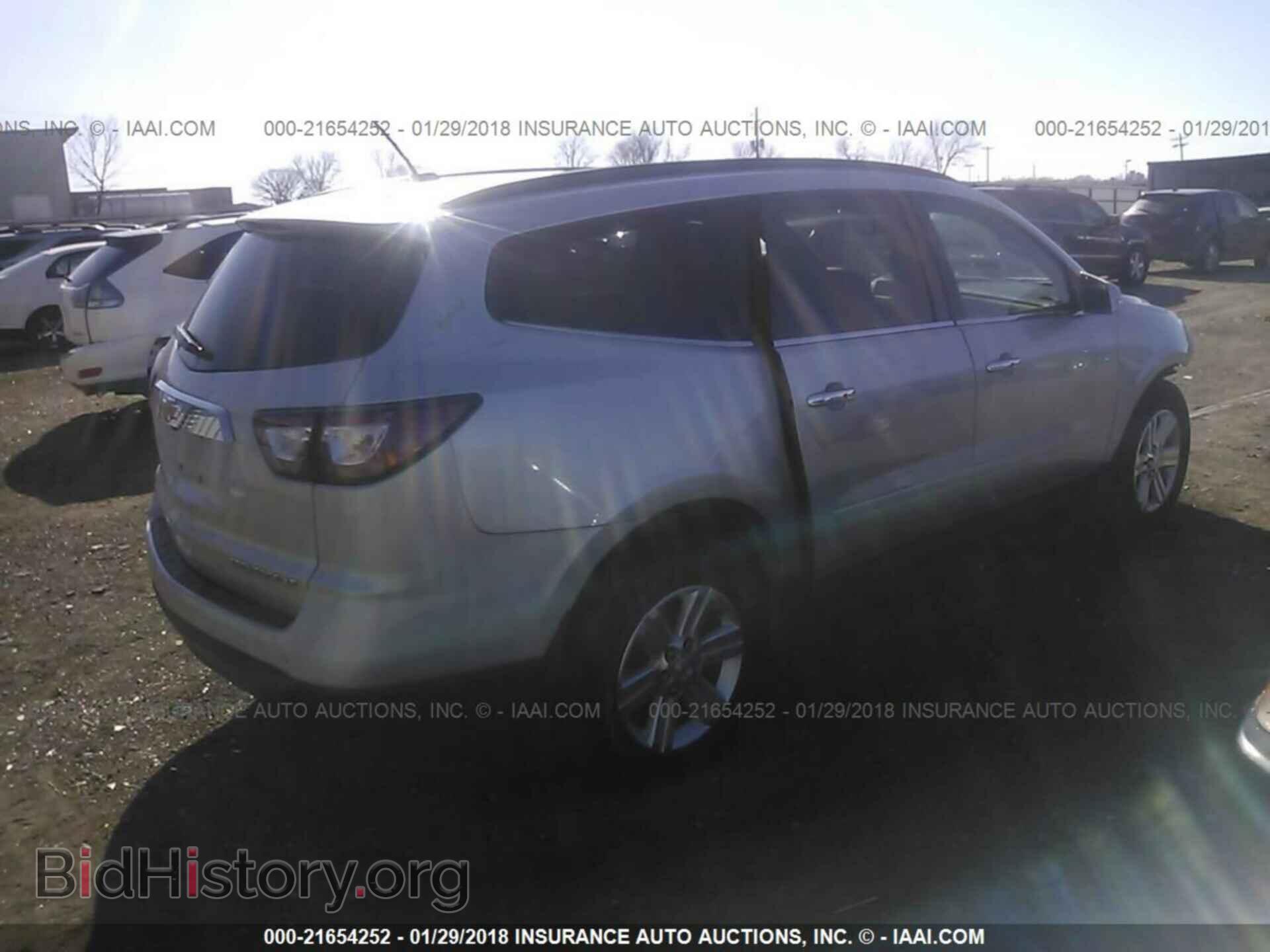 2014 Chevrolet Traverse - VIN: 1GNKVGKD4EJ253527 - Фото 4