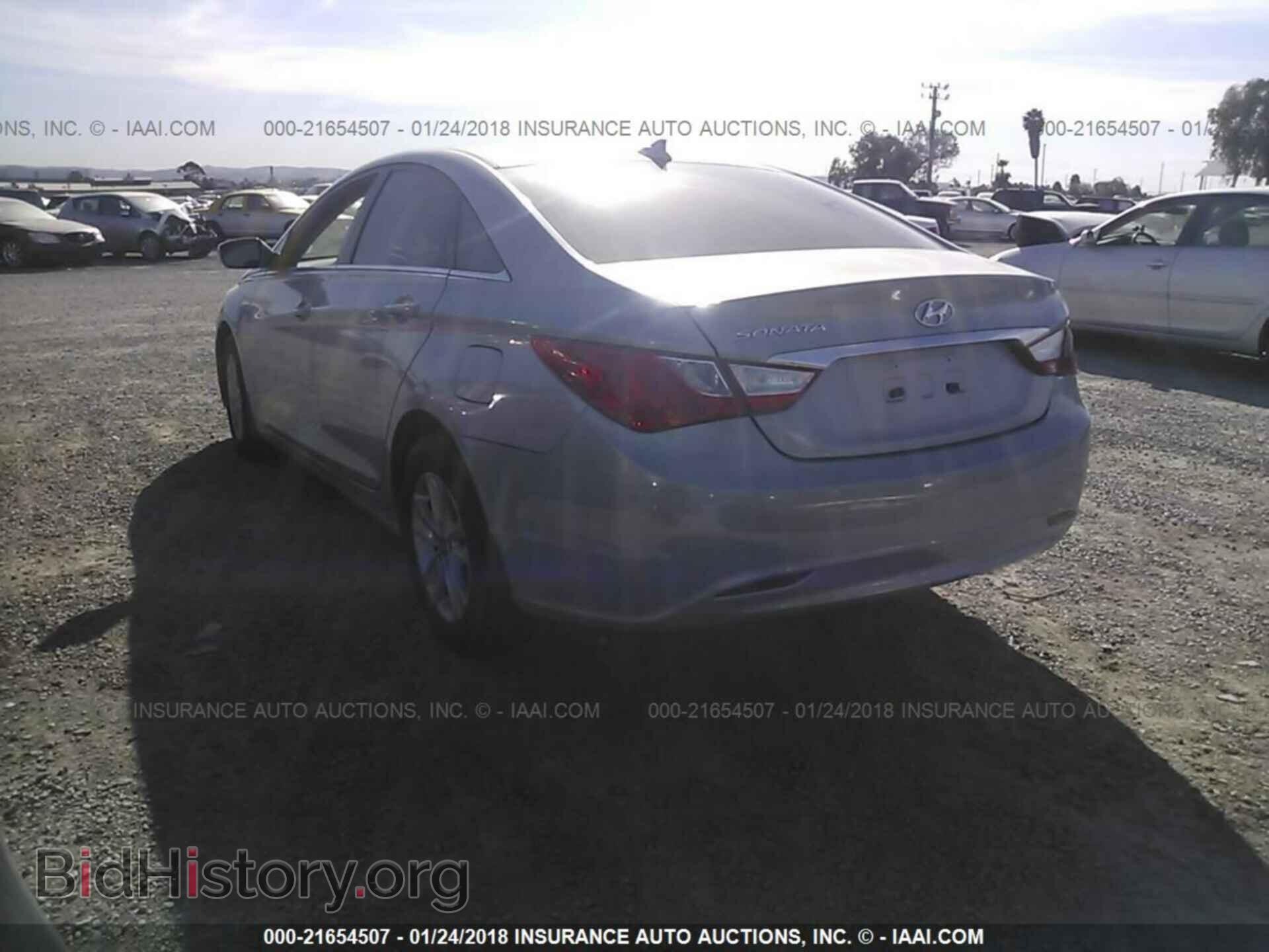 2012 Hyundai Sonata - VIN: 5NPEB4AC4CH371637 - Фото 3