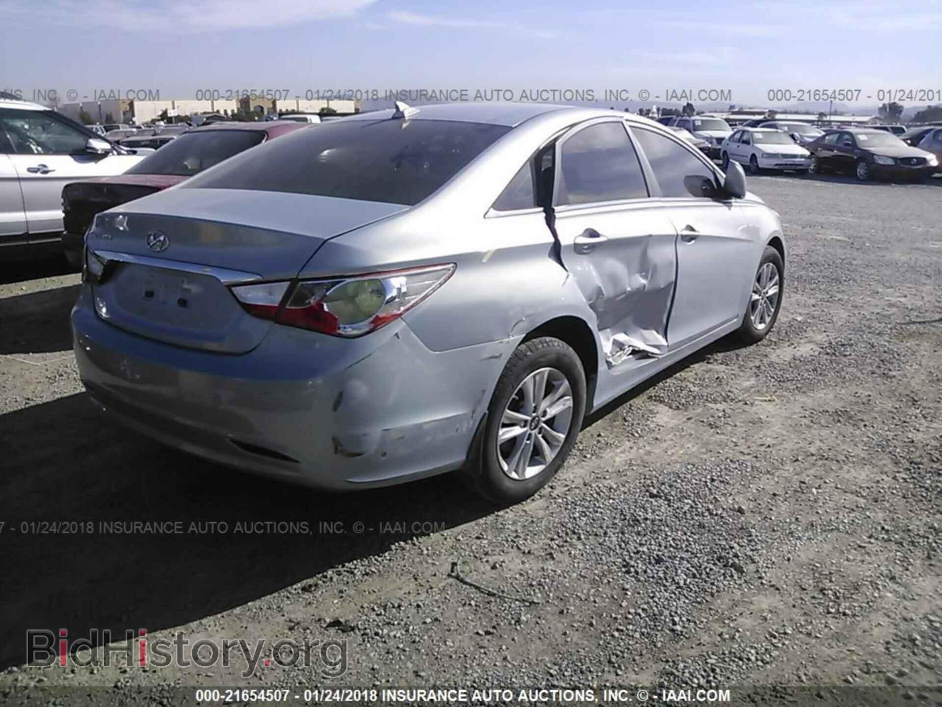 2012 Hyundai Sonata - VIN: 5NPEB4AC4CH371637 - Фото 4