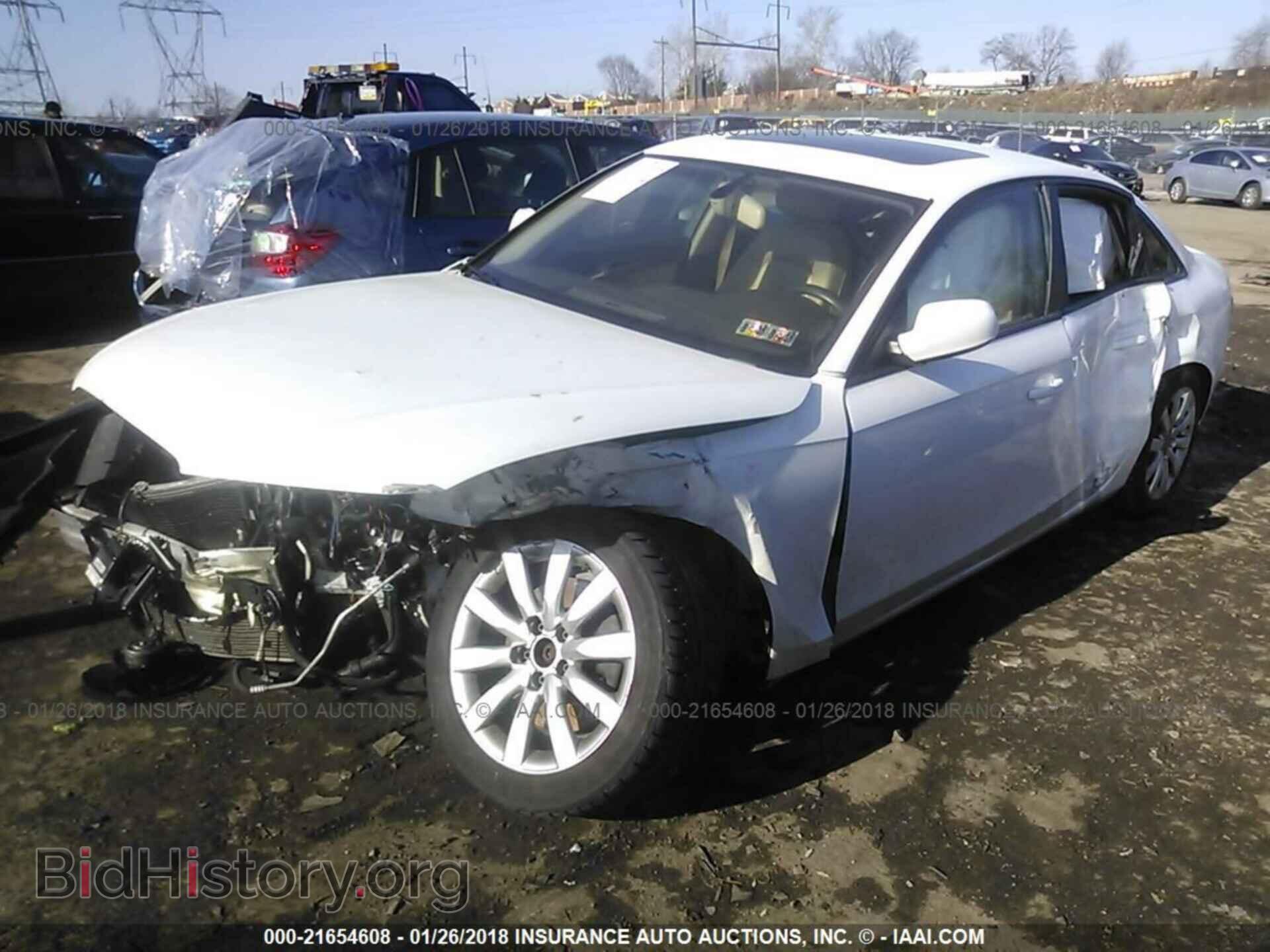 2013 Audi A4 - VIN: WAUBFAFL9DN042090 - Photo 2