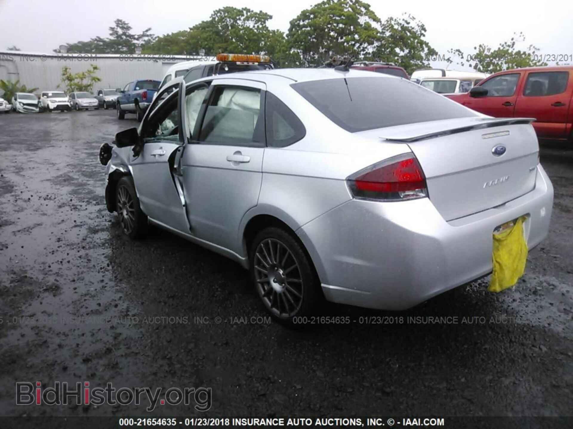 2011 Ford Focus - VIN: 1FAHP3GN5BW118293 - Фото 3