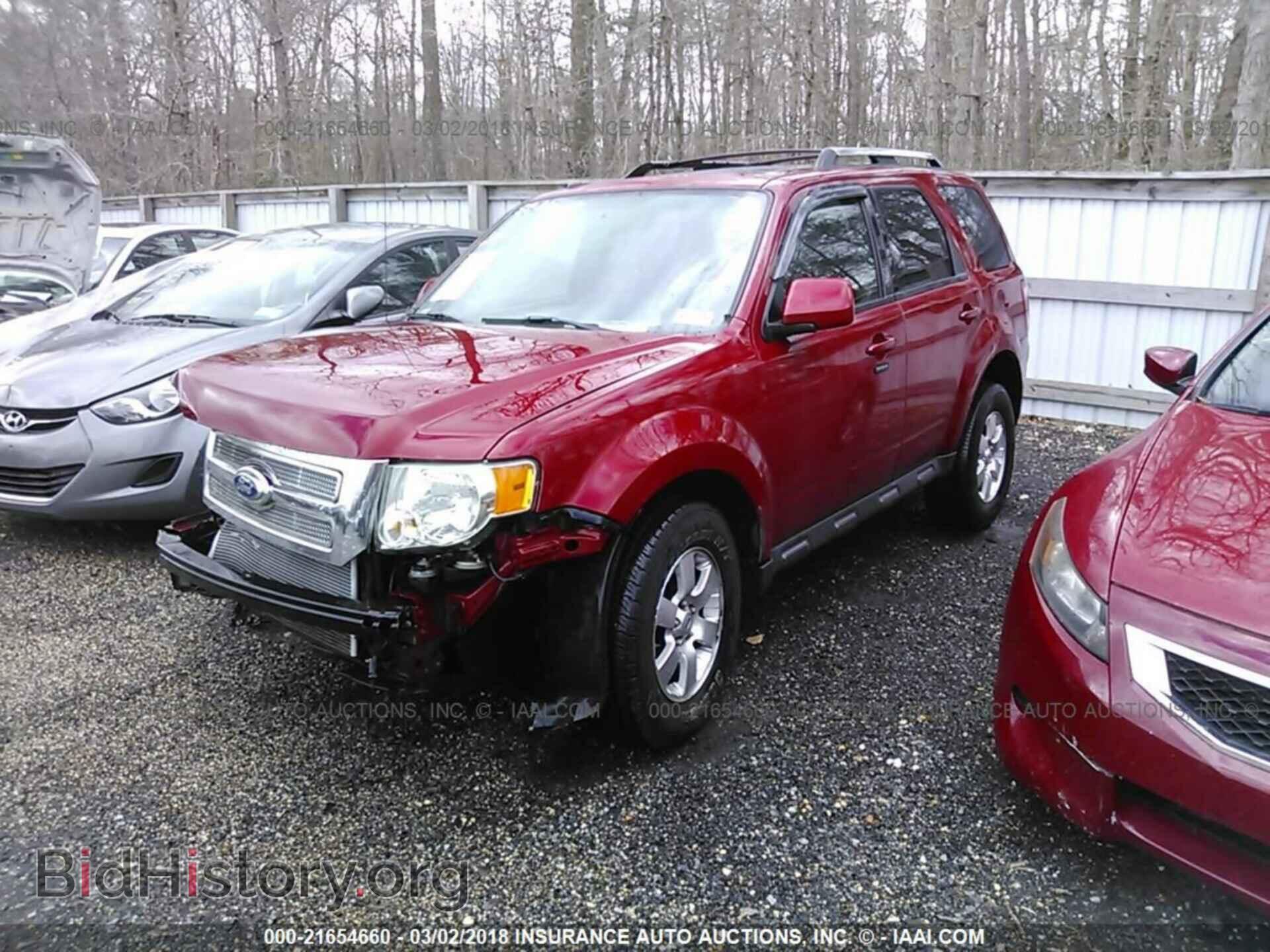 2011 Ford Escape - VIN: 1FMCU9EG6BKA82718 - Фото 2