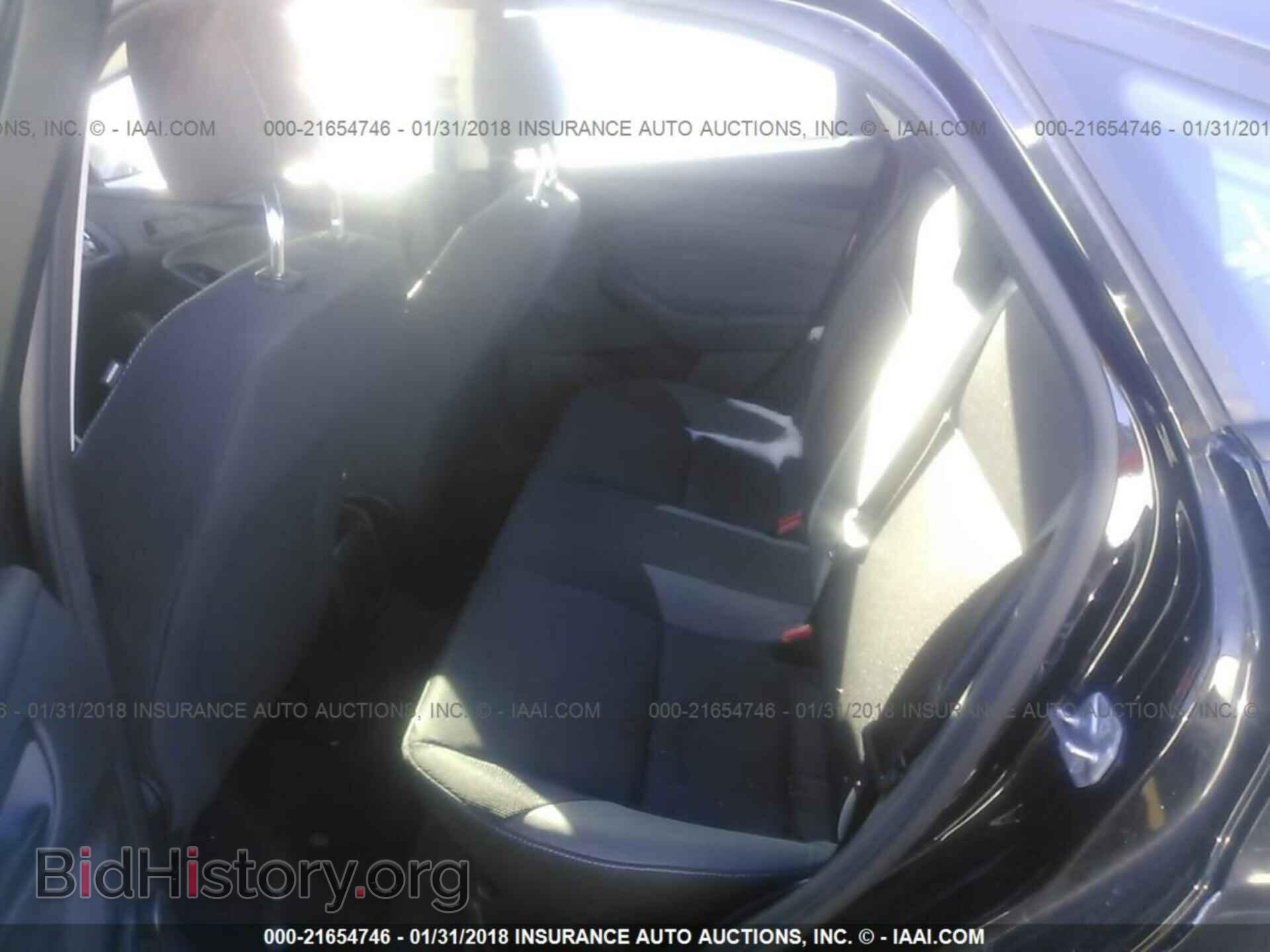 2014 Ford Focus - VIN: 1FADP3E22EL231910 - Photo 8
