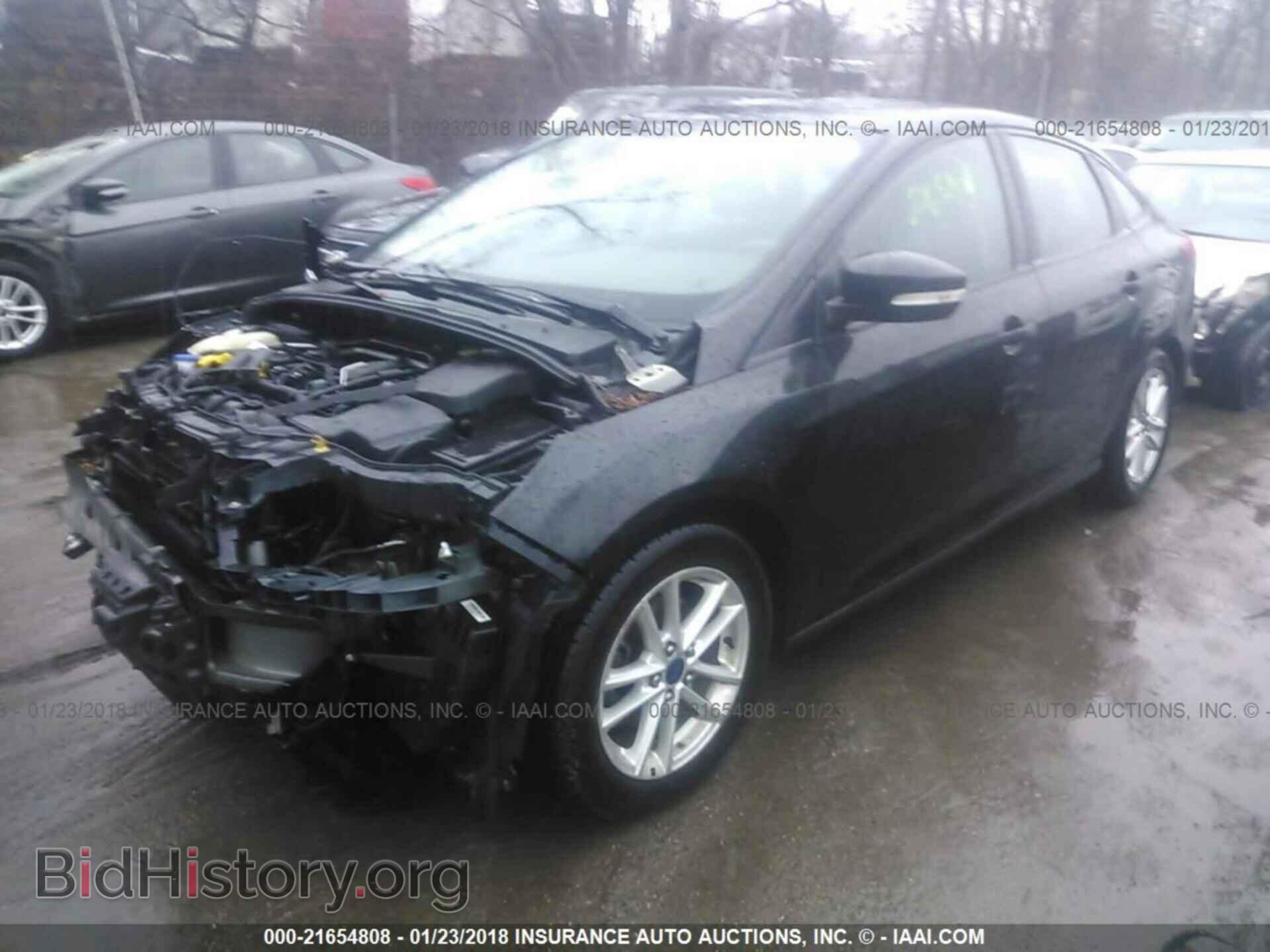 2015 Ford Focus - VIN: 1FADP3F2XFL282961 - Photo 2
