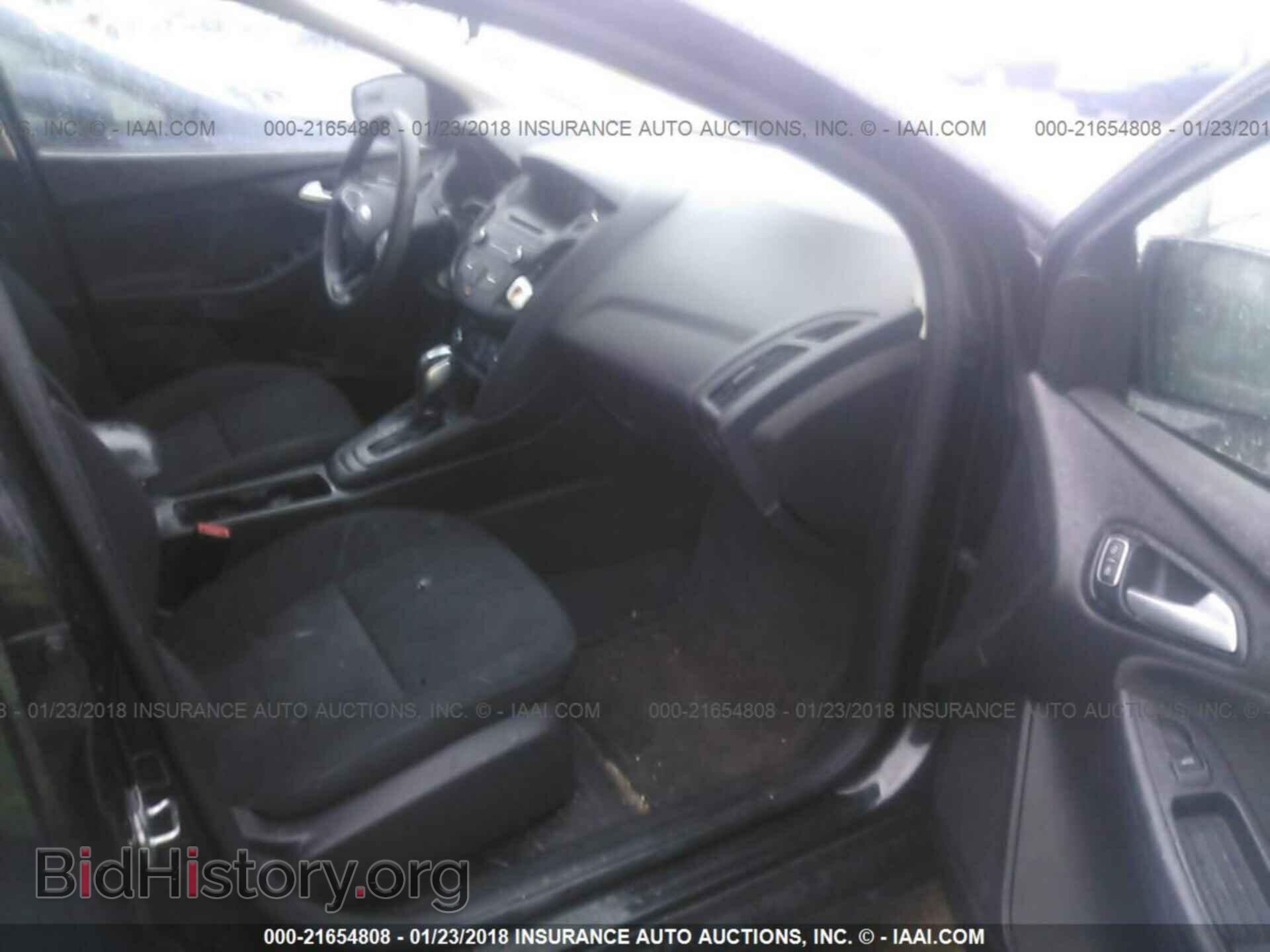 2015 Ford Focus - VIN: 1FADP3F2XFL282961 - Photo 5