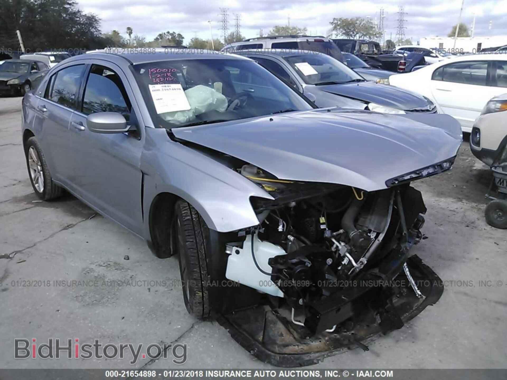 Photo 1C3CCBBB1DN695987 - Chrysler 200 2013