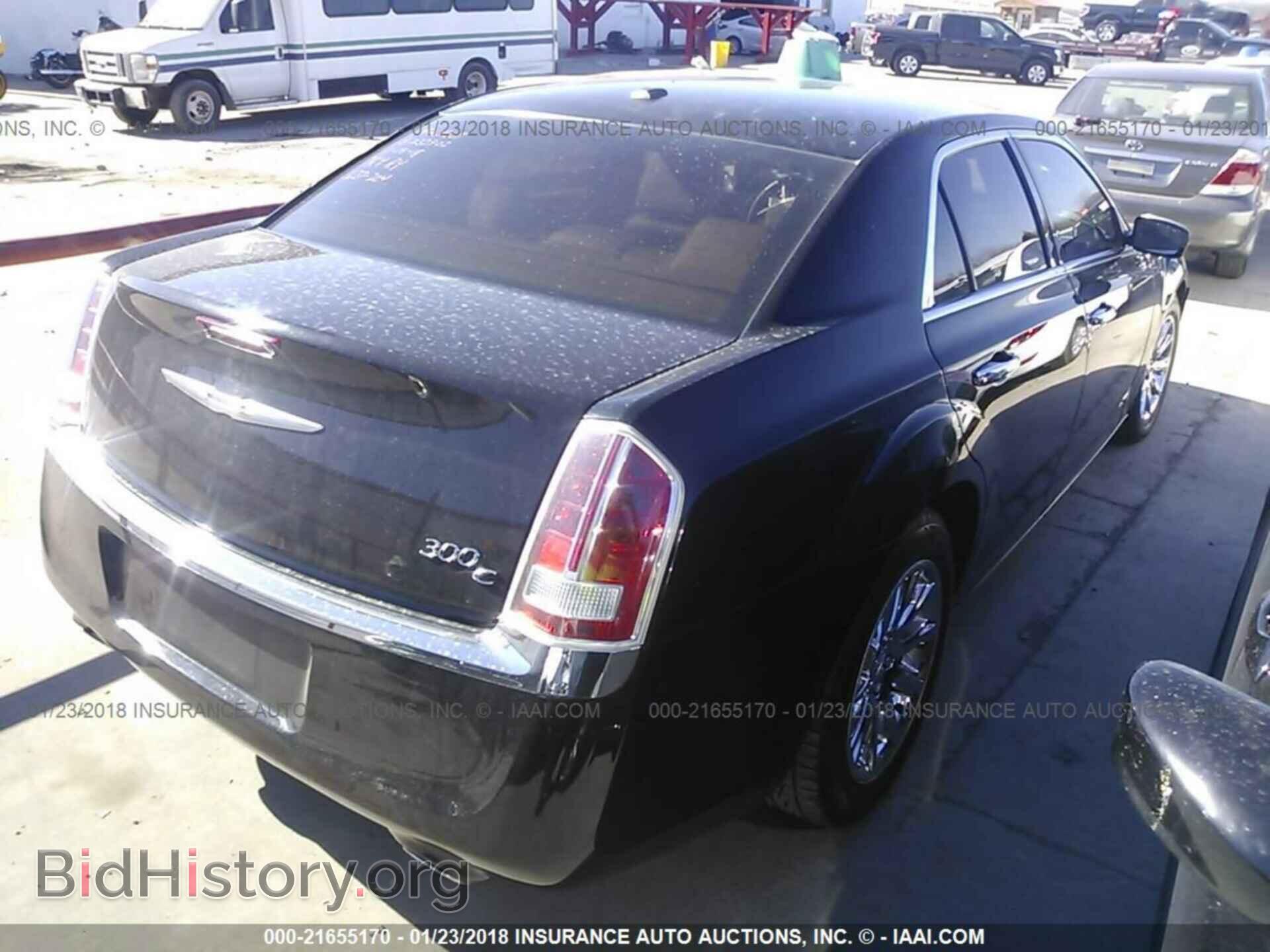 2014 Chrysler 300c - VIN: 2C3CCAEG4EH379978 - Фото 4