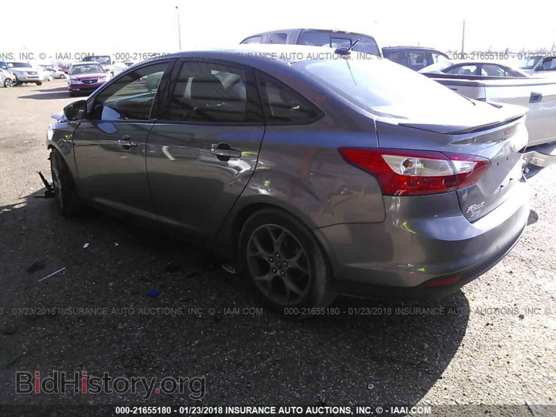 2013 Ford Focus - VIN: 1FADP3F24DL233509 - Photo 3