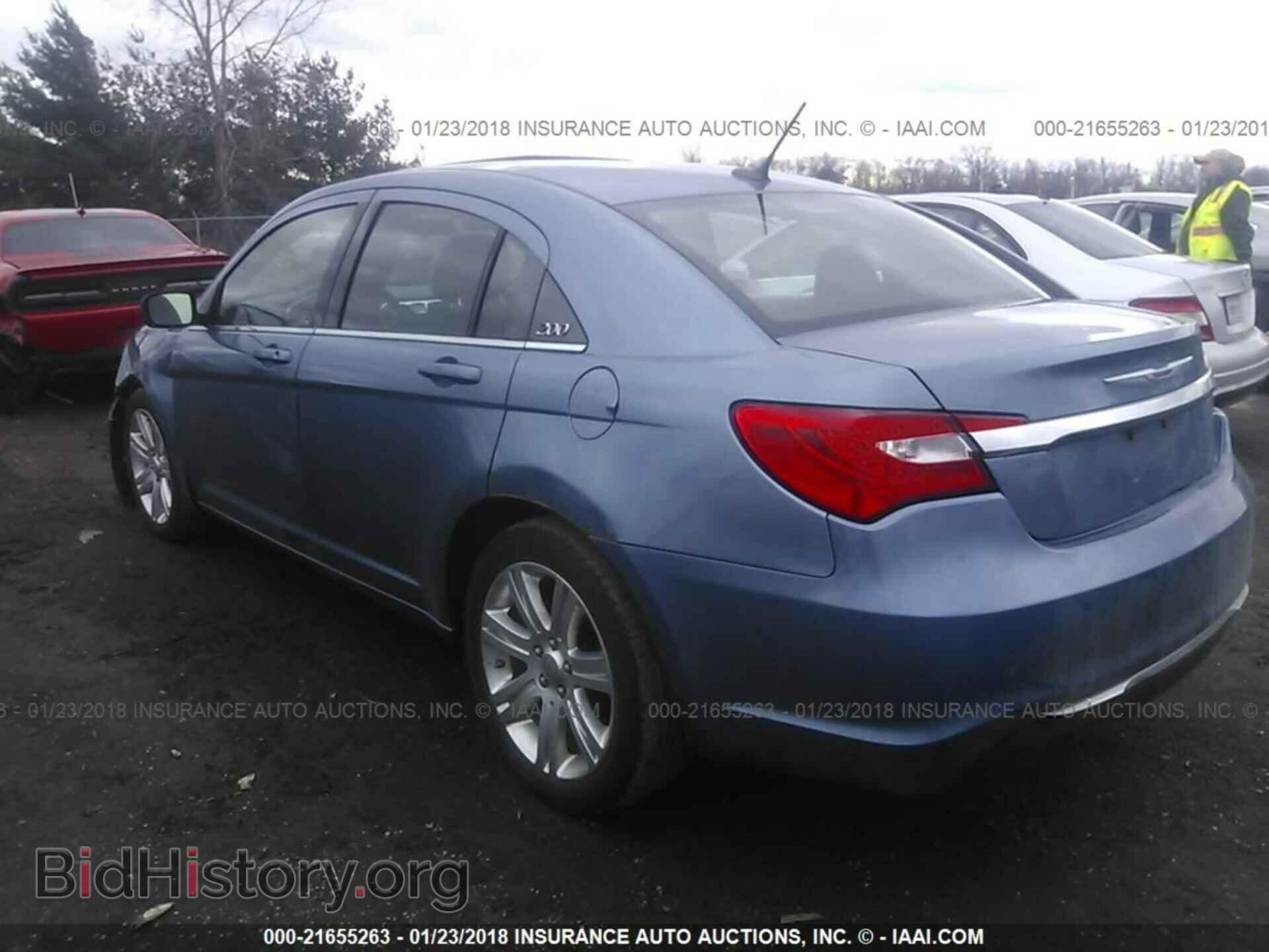 2011 Chrysler 200 - VIN: 1C3BC1FB1BN619103 - Фото 3