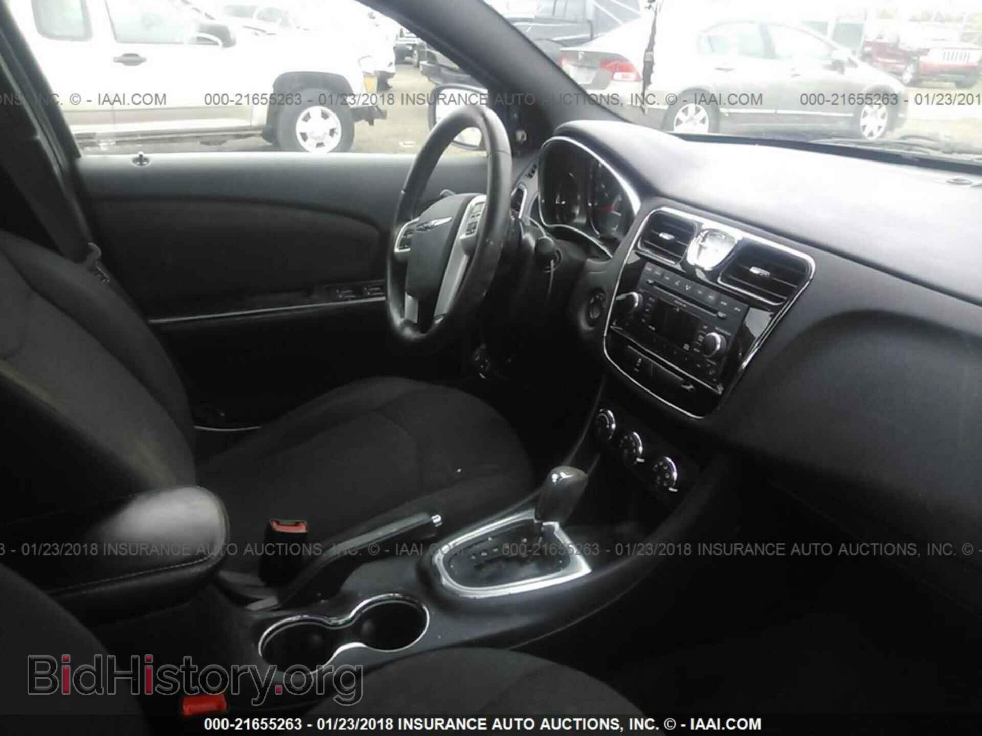 2011 Chrysler 200 - VIN: 1C3BC1FB1BN619103 - Фото 5