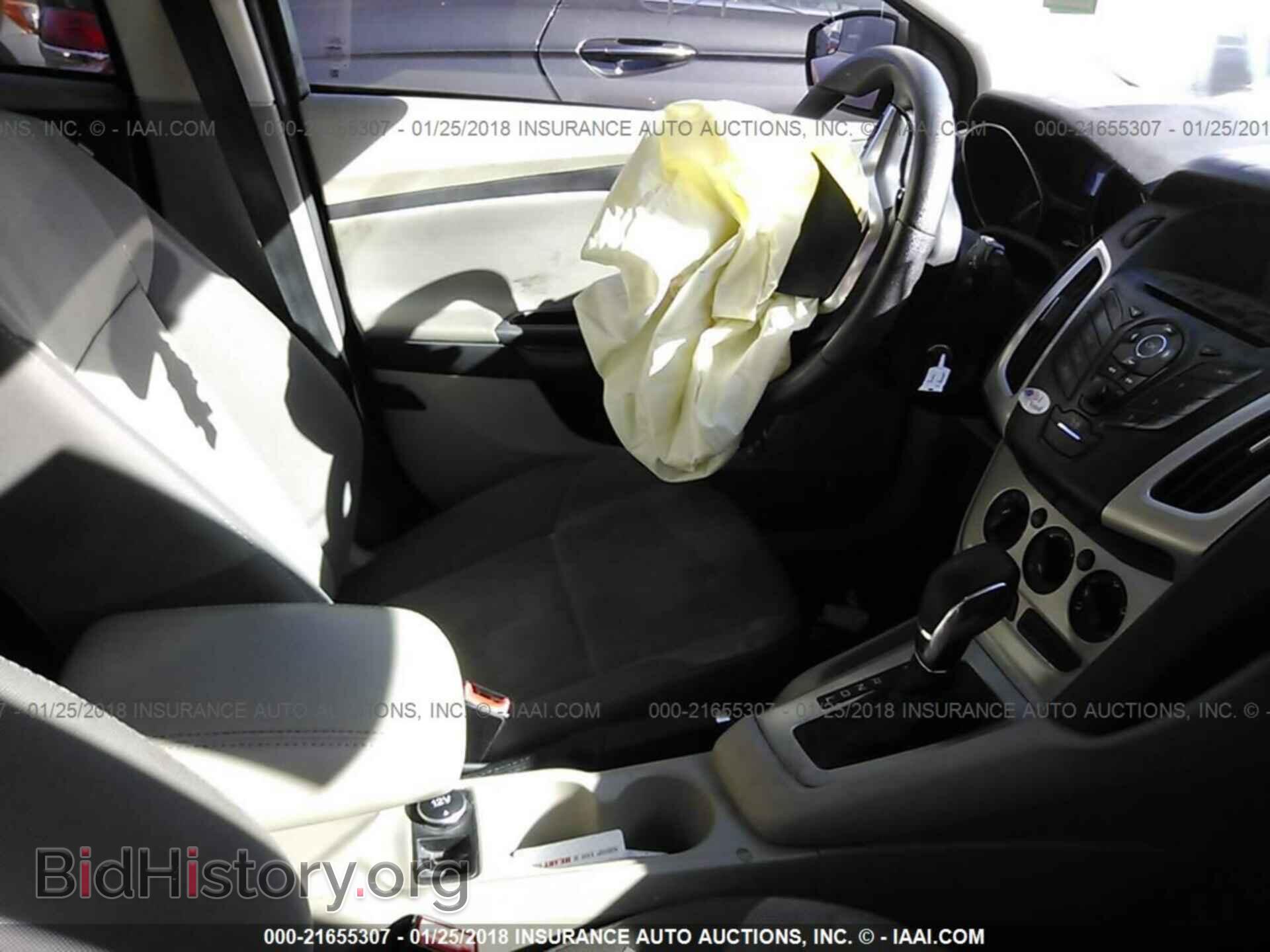 2012 Ford Focus - VIN: 1FAHP3K21CL262388 - Photo 5